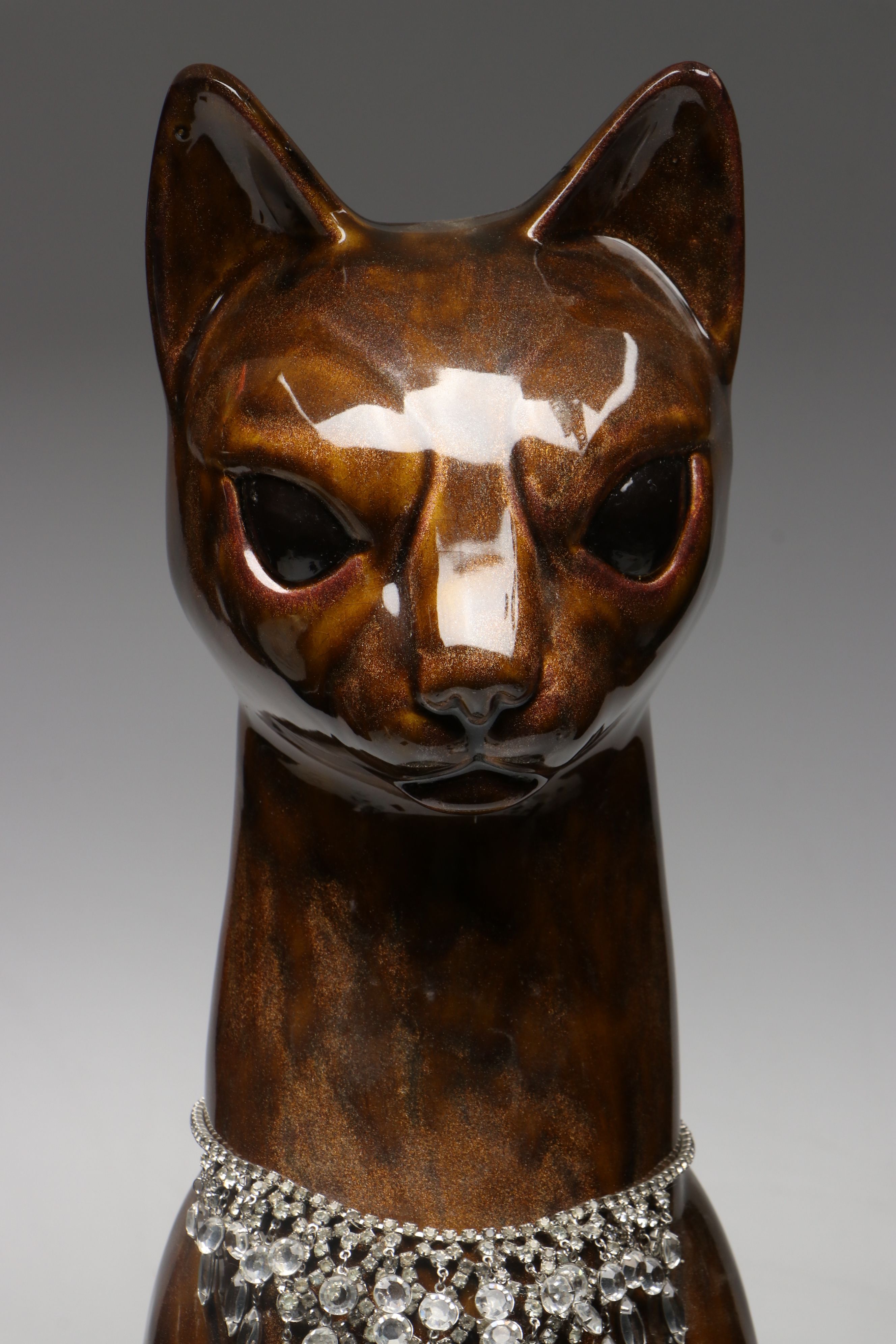 MCM Style Cat with Necklace