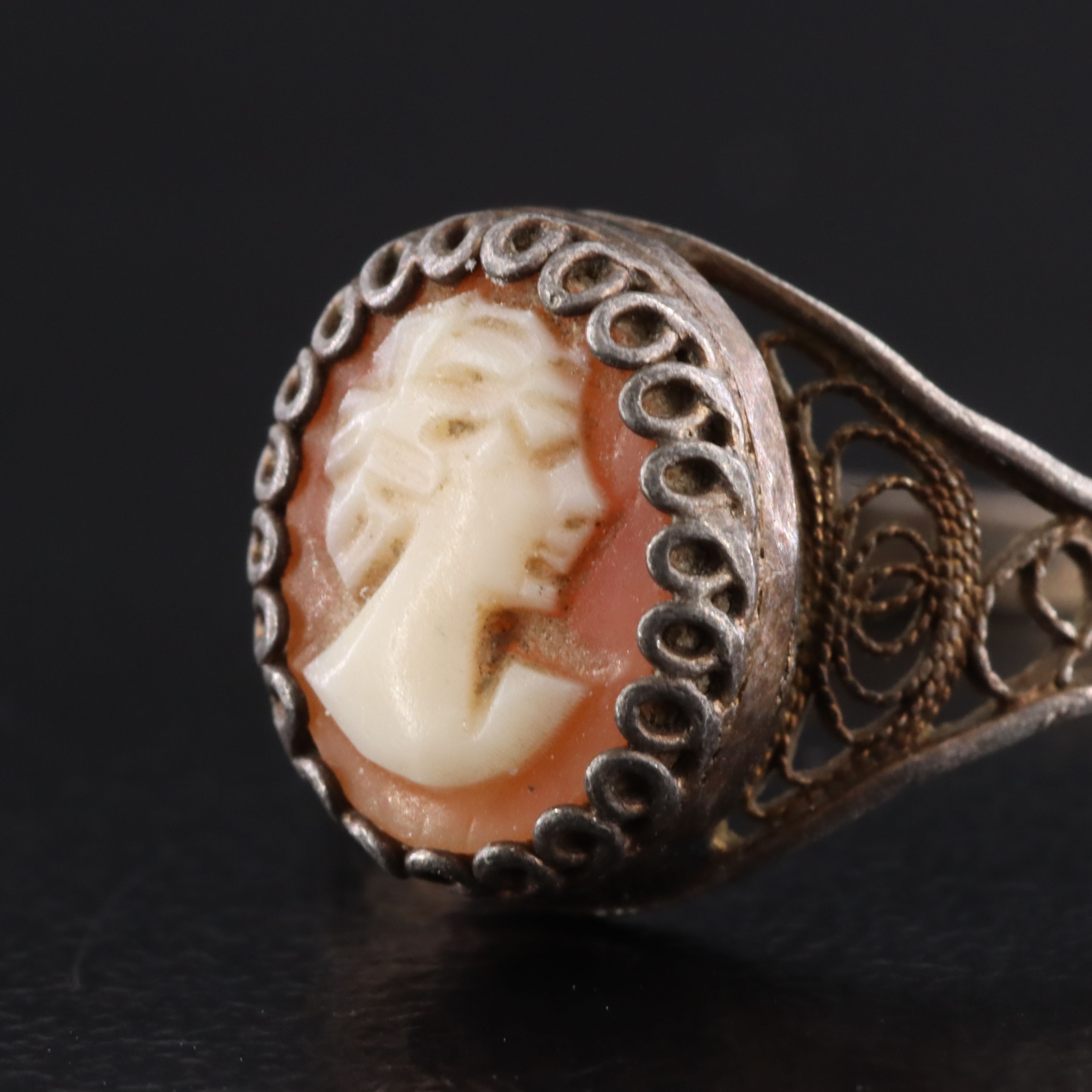 Sterling Shell Cameo Filigree Ring