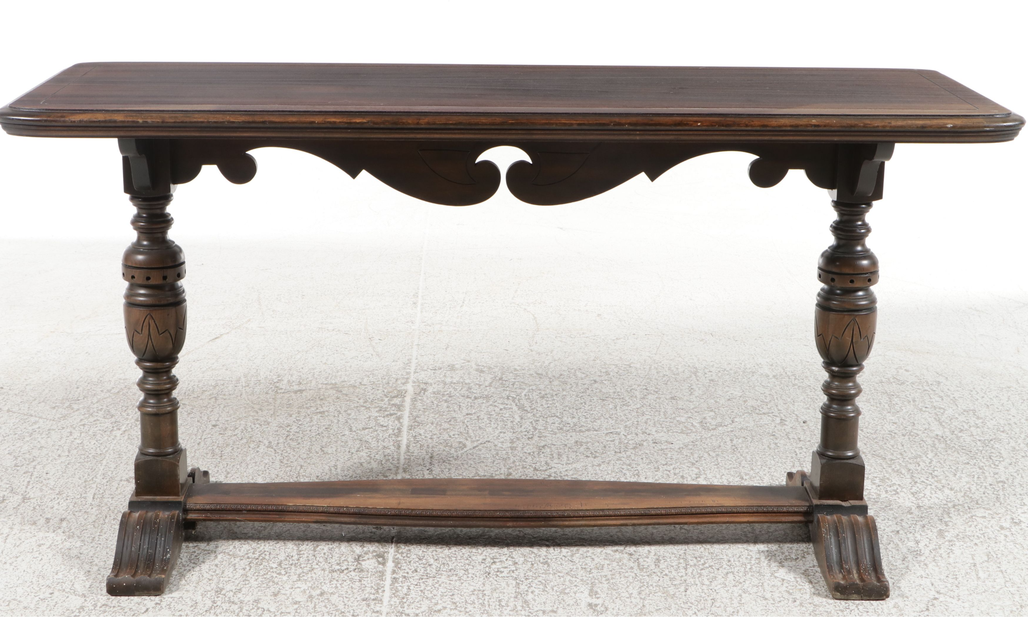 Renaissance Revival Style Oak Library Table, Early to Mid-20th Century