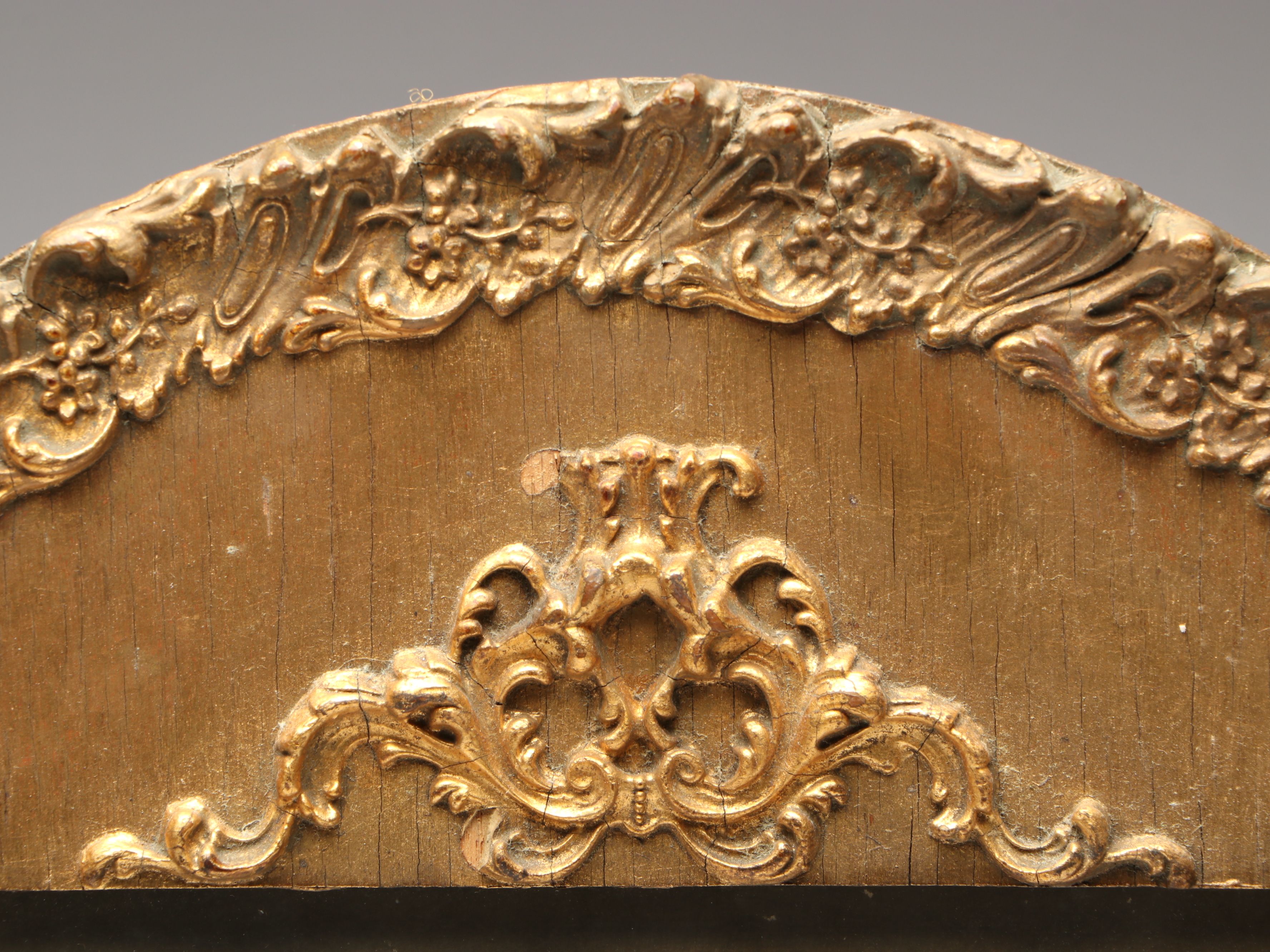 Portrait of Christ in Gilt Oval Frame