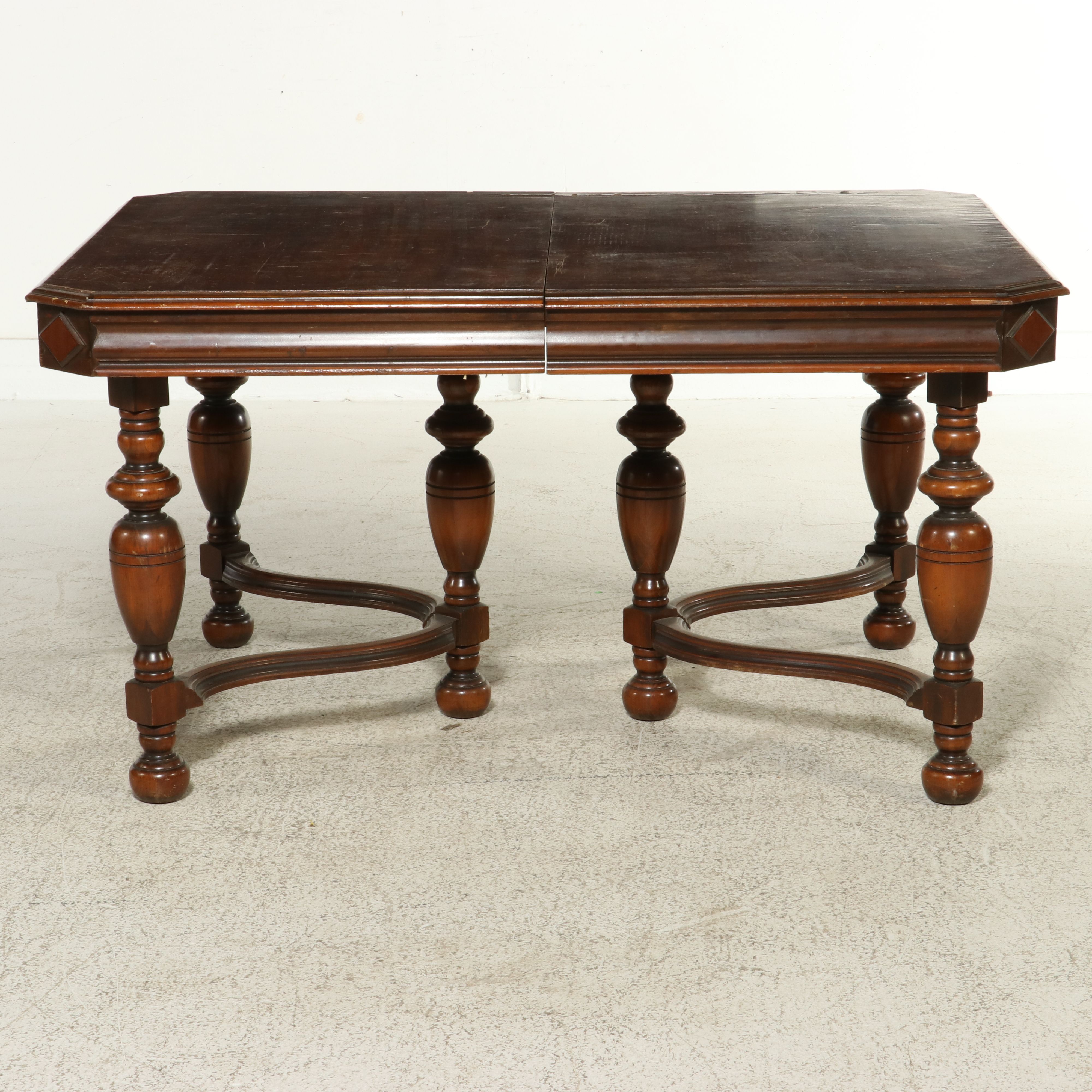 Renaissance Revival Walnut Dining Table, Late 19th Century