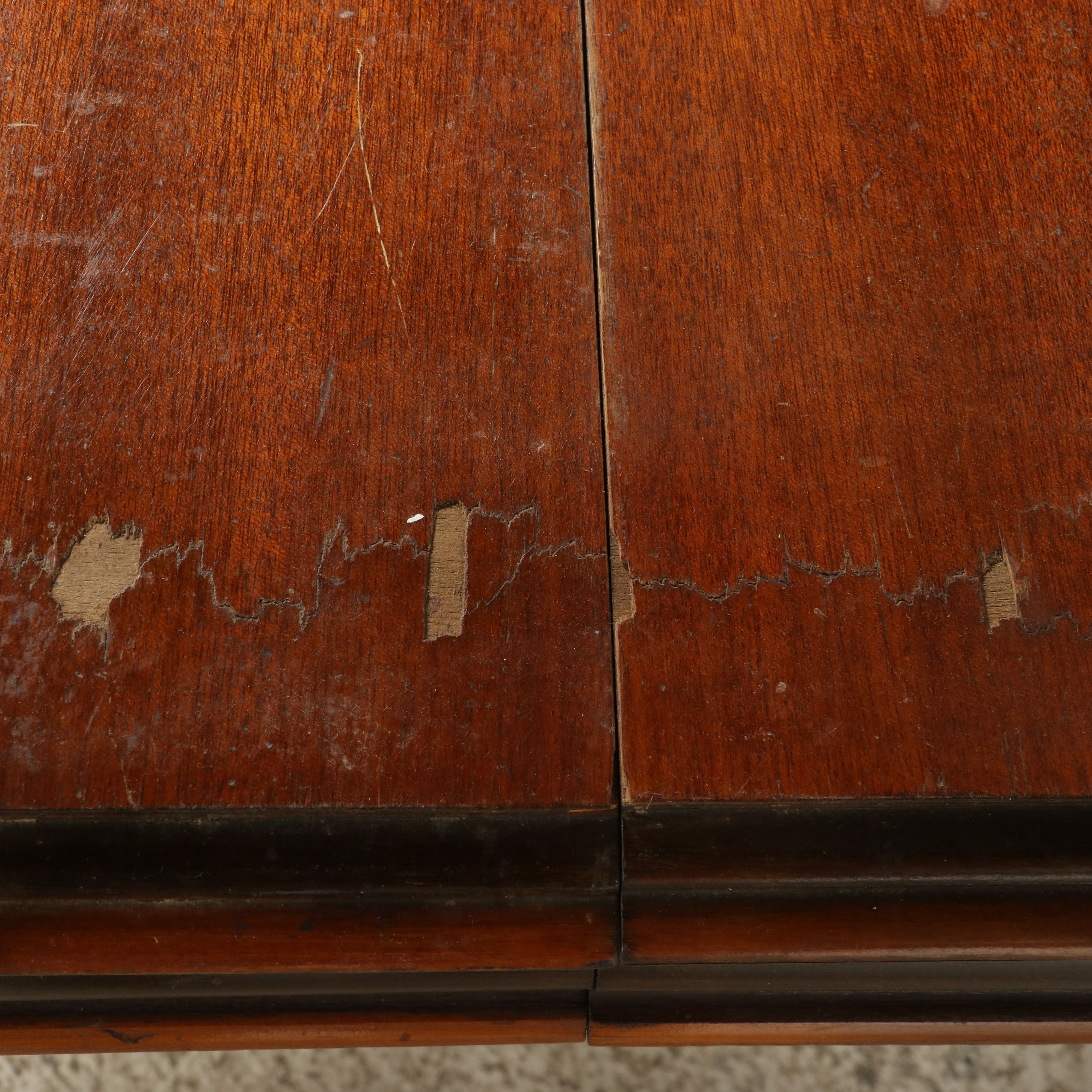 Renaissance Revival Walnut Dining Table, Late 19th Century