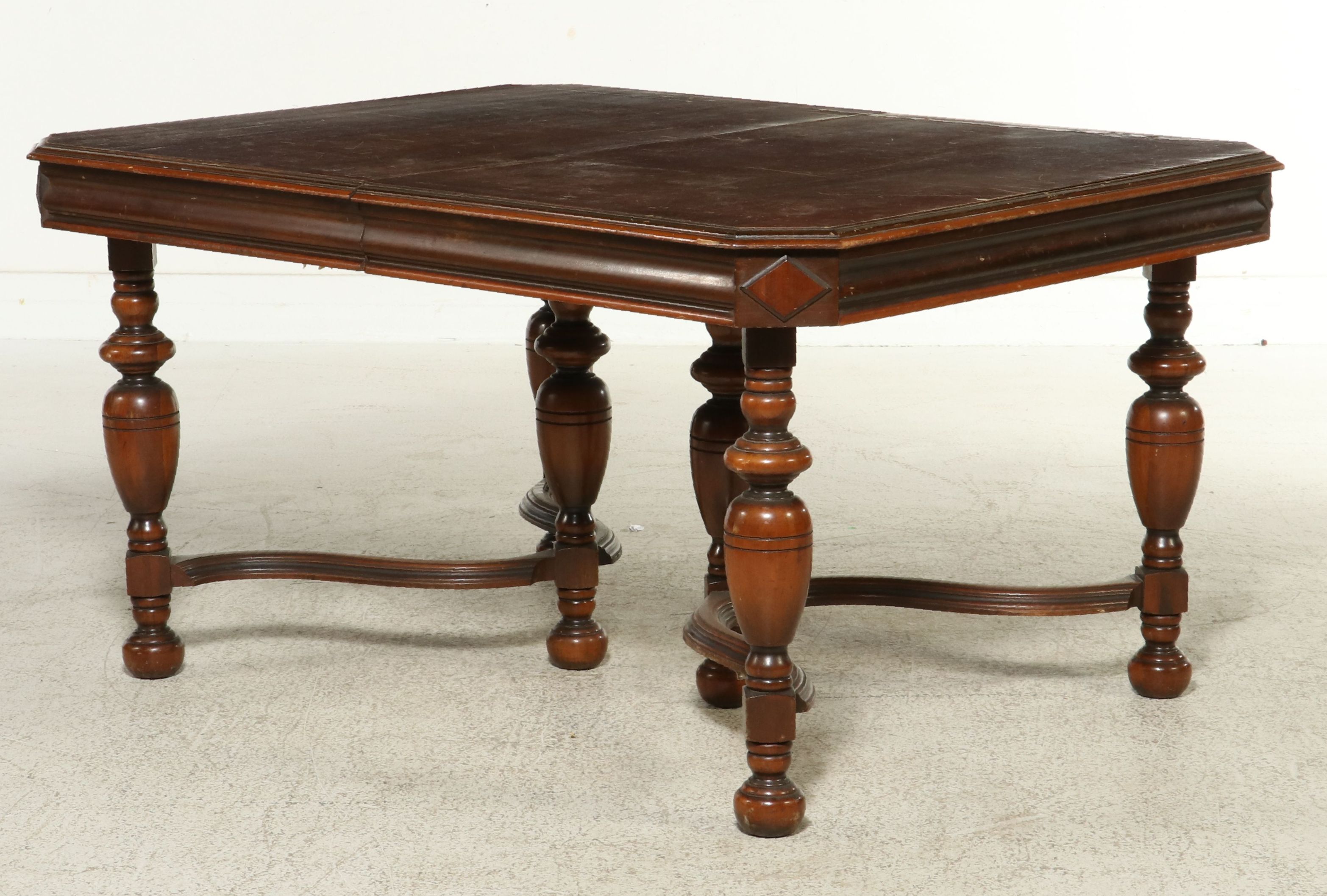 Renaissance Revival Walnut Dining Table, Late 19th Century