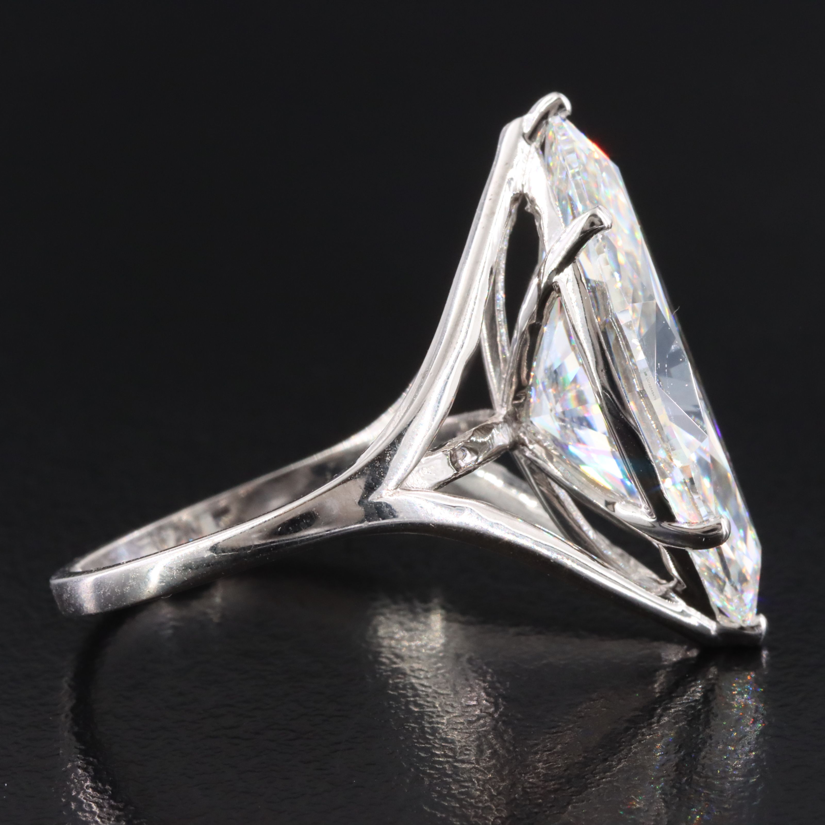 14K 10.06 CT Lab Grown Diamond Solitaire Ring with IGI Report