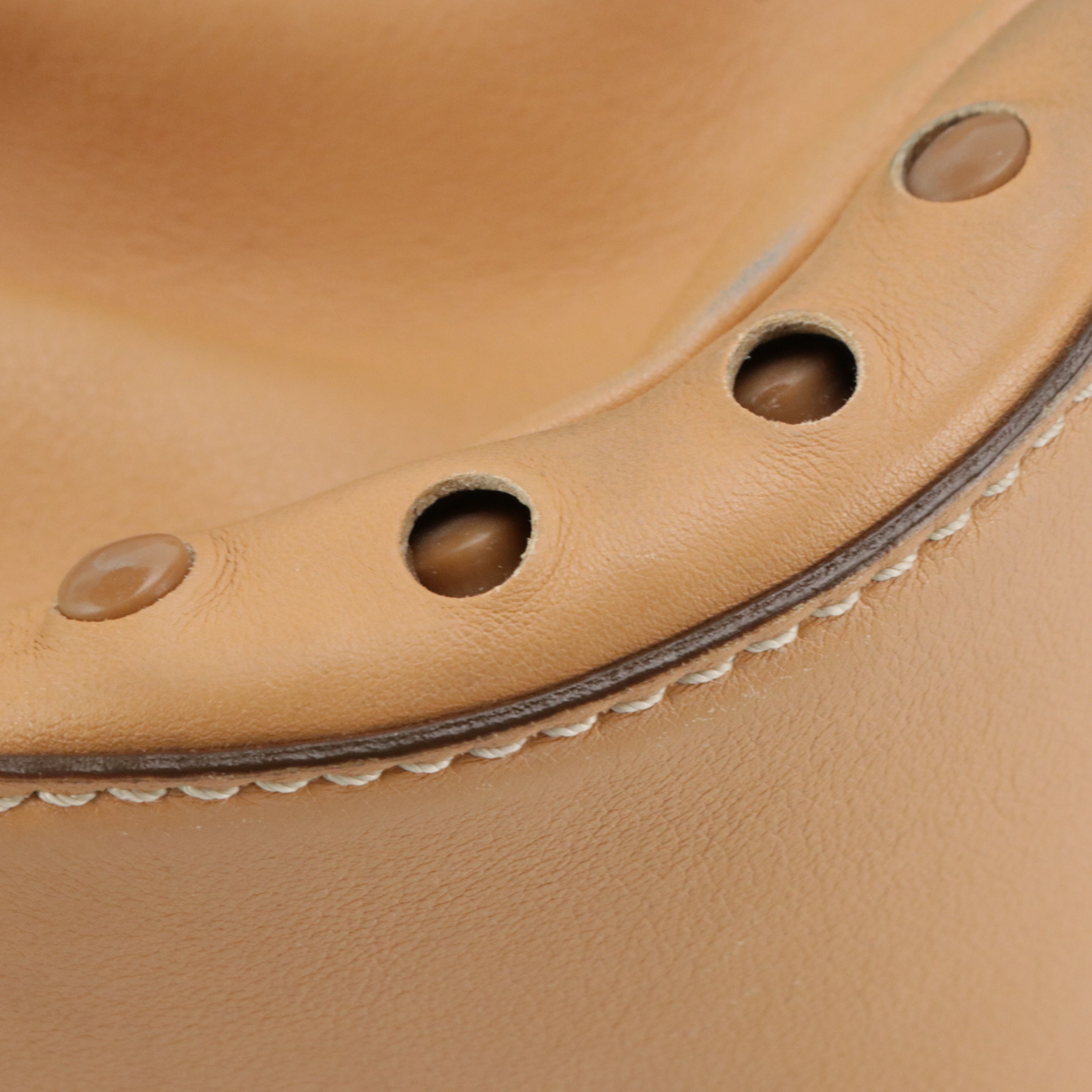 Tod's Hobo Shoulder Bag in Tan Leather