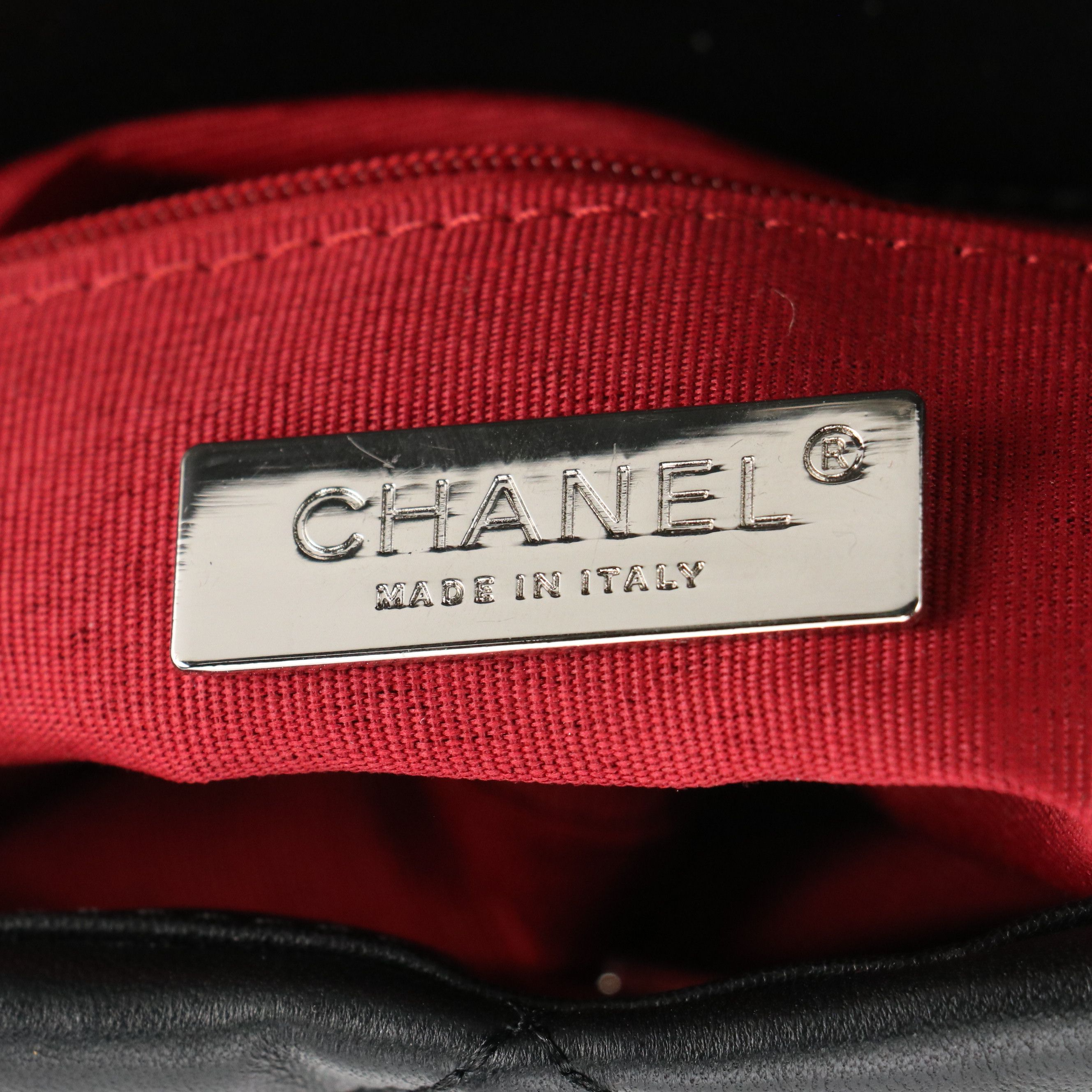 Chanel Large 19 Flap Shoulder Bag in Black Quilted Lambskin Leather