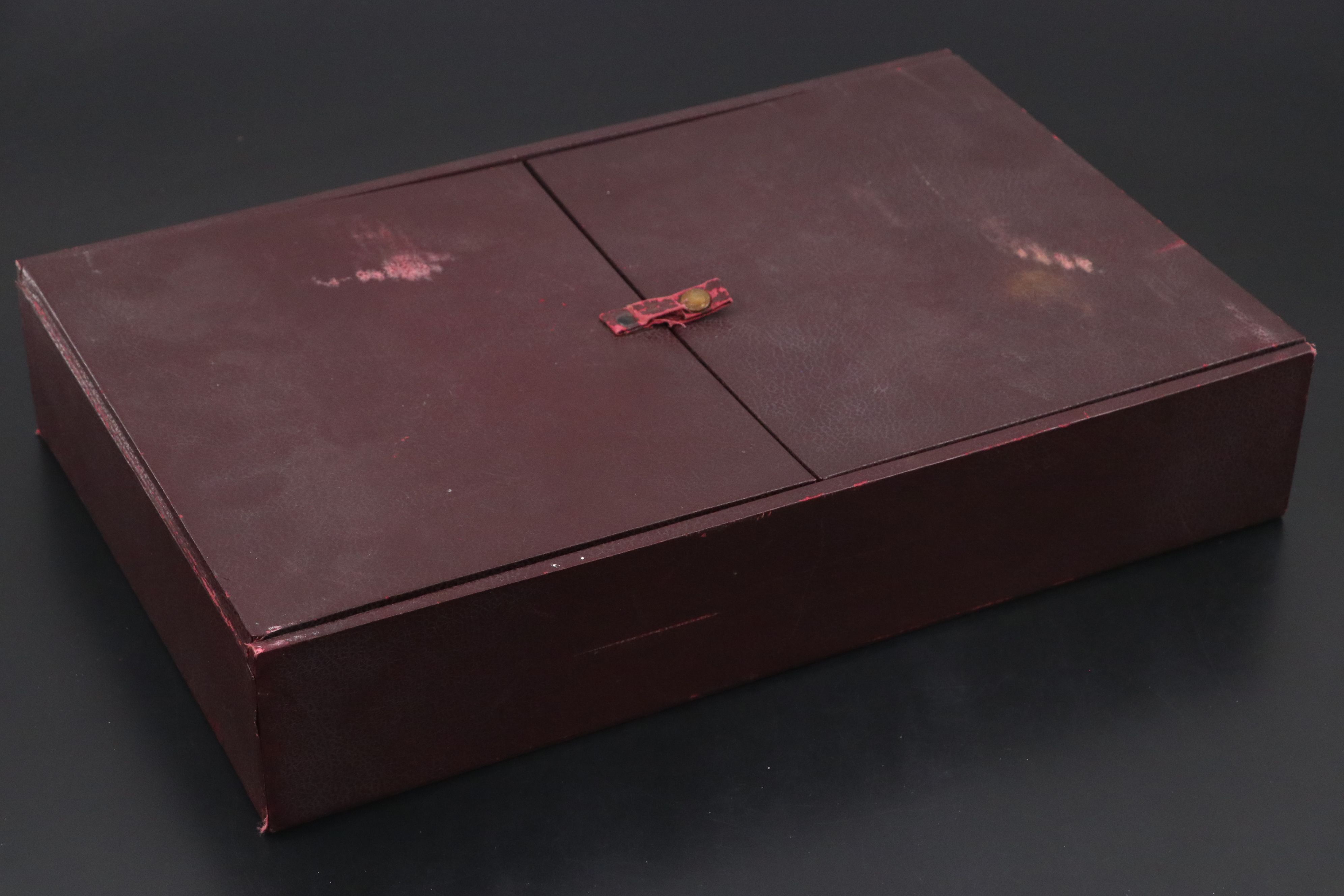 1847 Rogers Bros. "Ancestral" Silver Plate Flatware