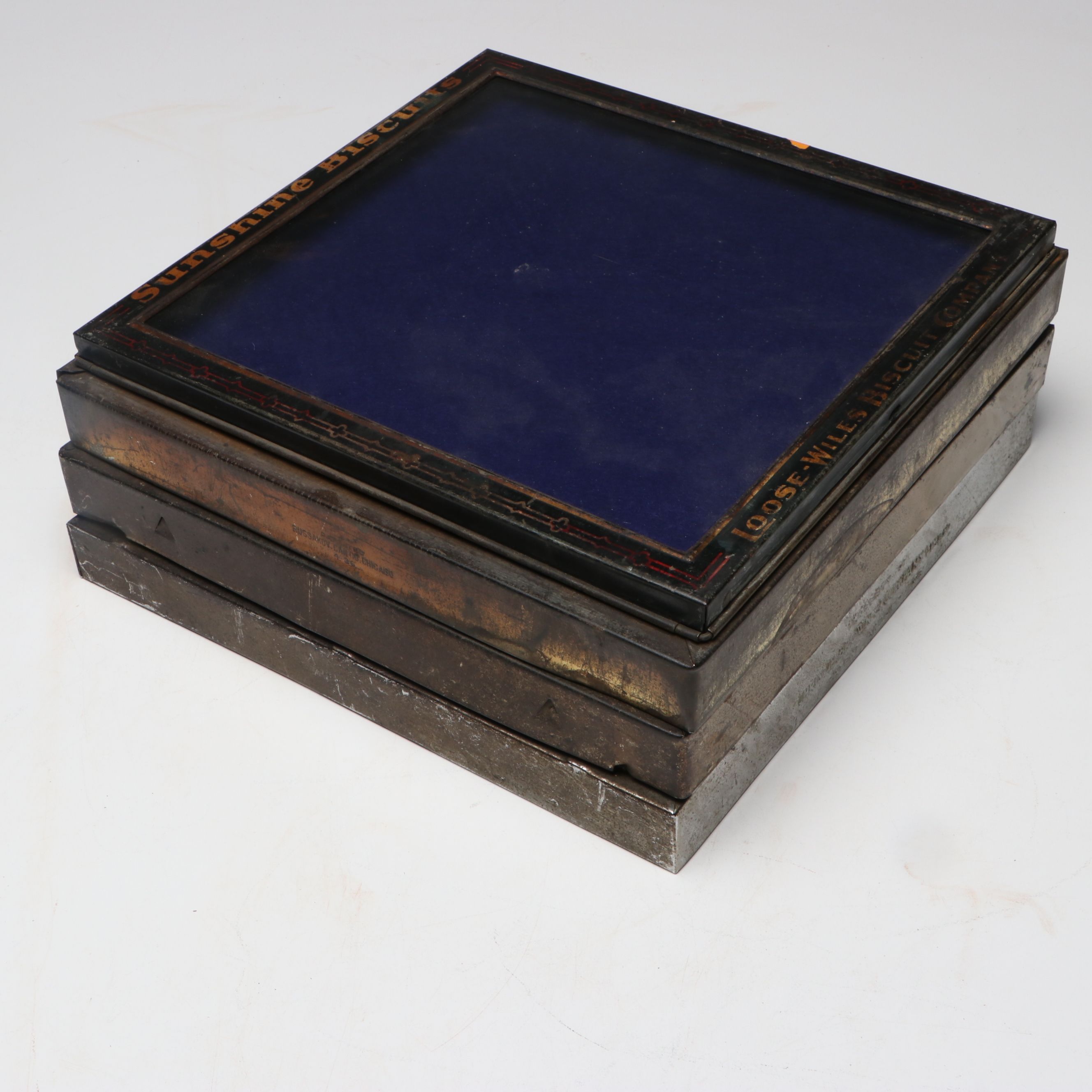 Loose-Wiles "Sunshine Biscuits" and Other Metal Display Boxes