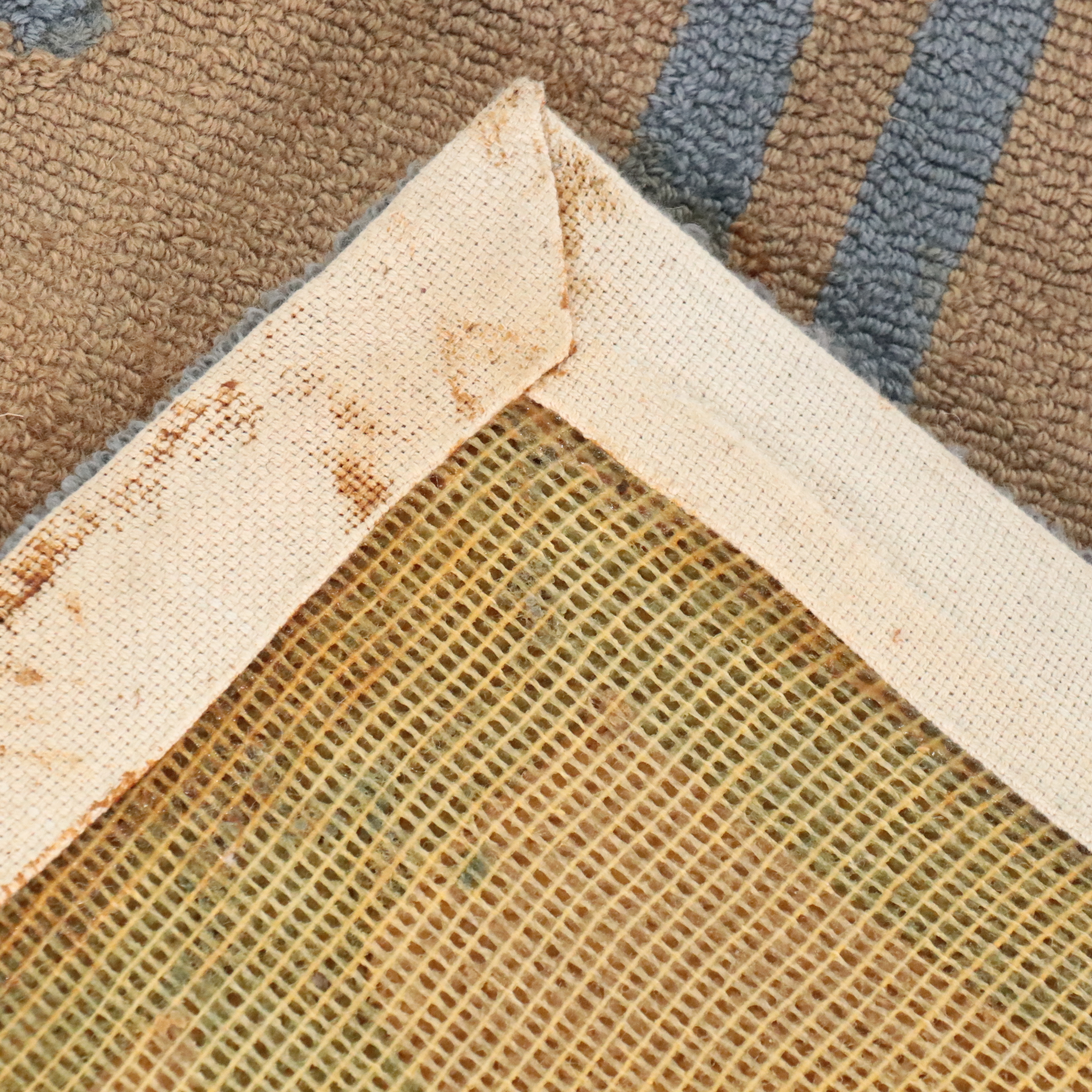 16' x 19'9 Machine Made Room-Sized Rug