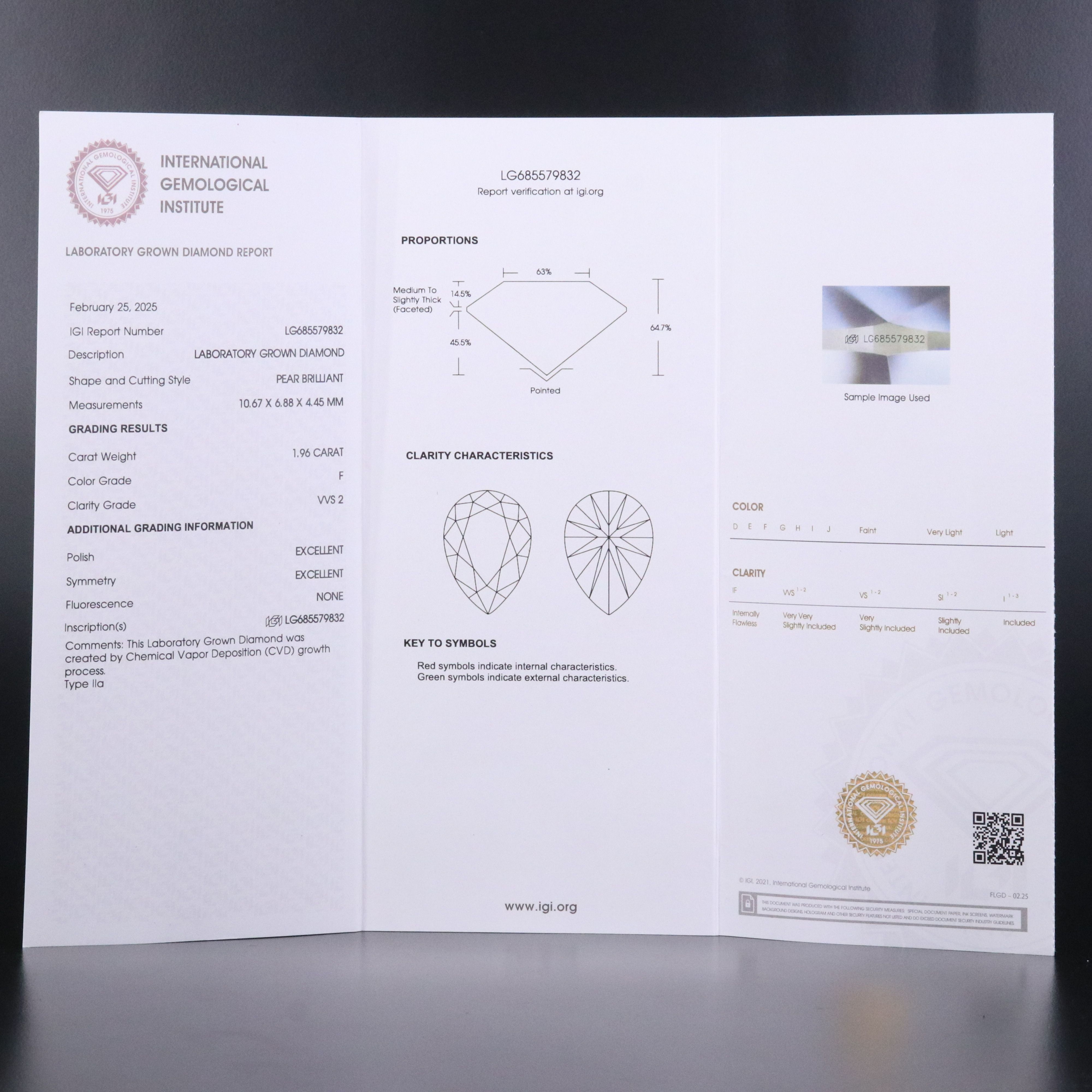 18K 1.96 CT Lab Grown Diamond Solitaire Ring with IGI Report