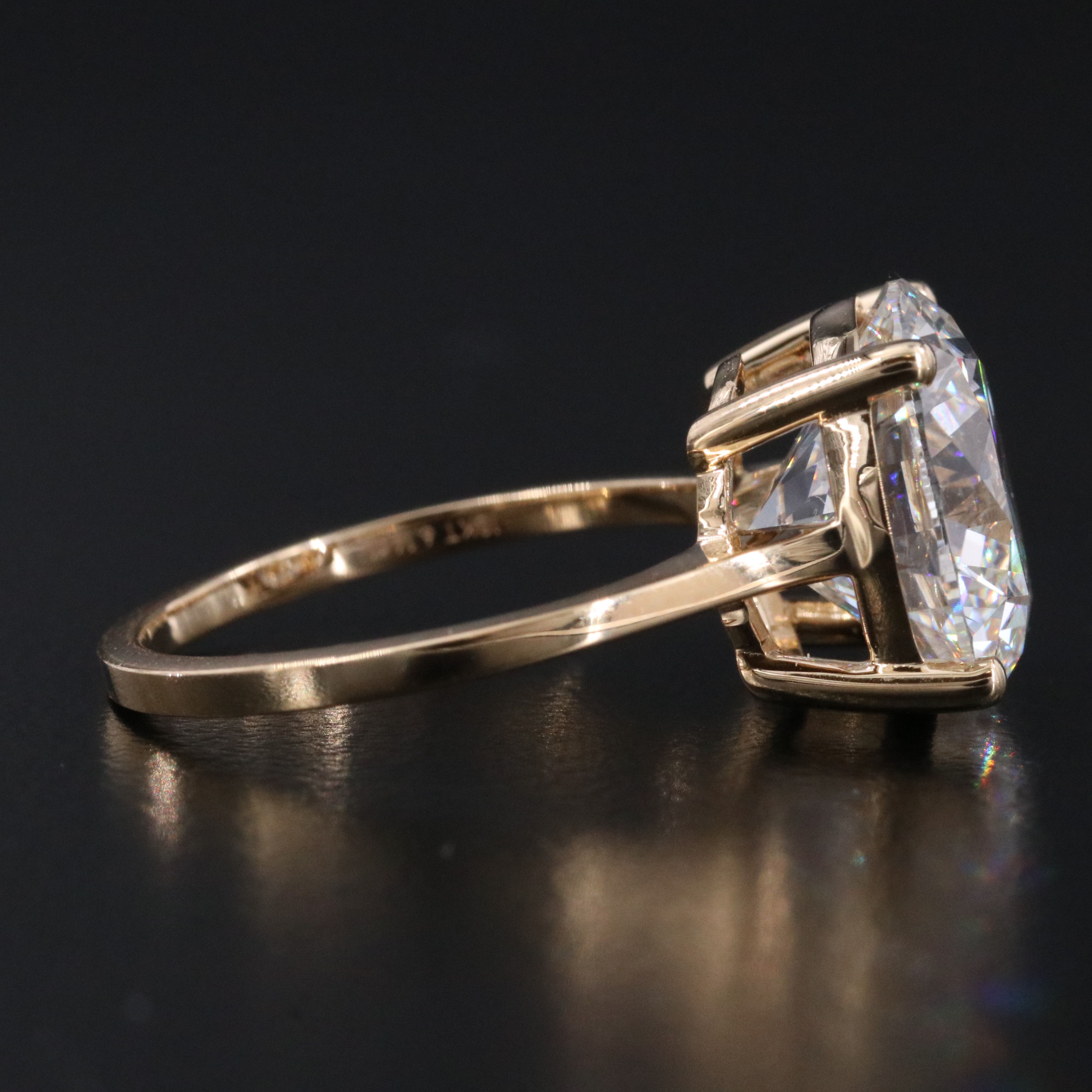 18K 6.14 CT Lab Grown Diamond Solitaire Ring with IGI Report