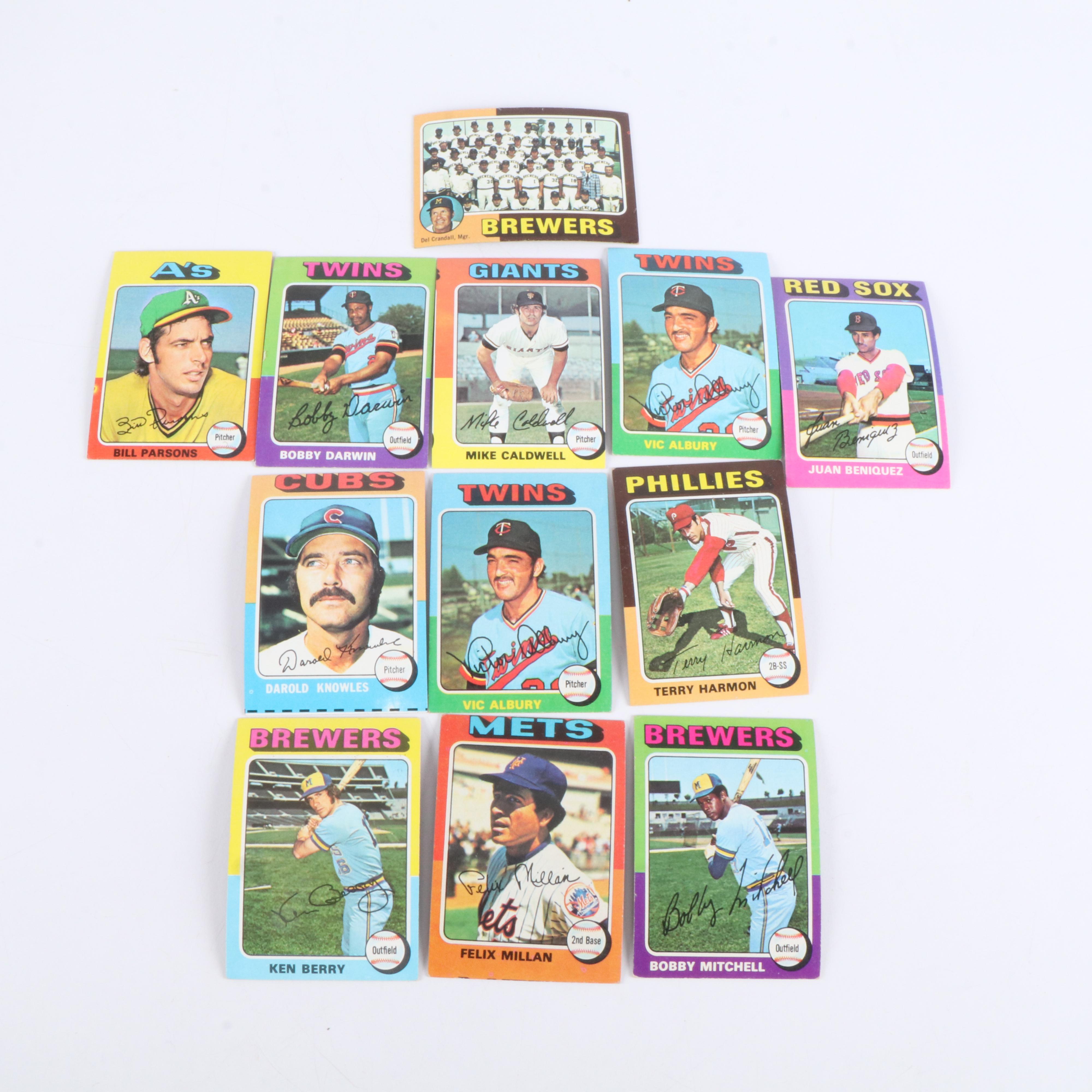 Collection of 1974 and 1975 Topps Baseball Cards