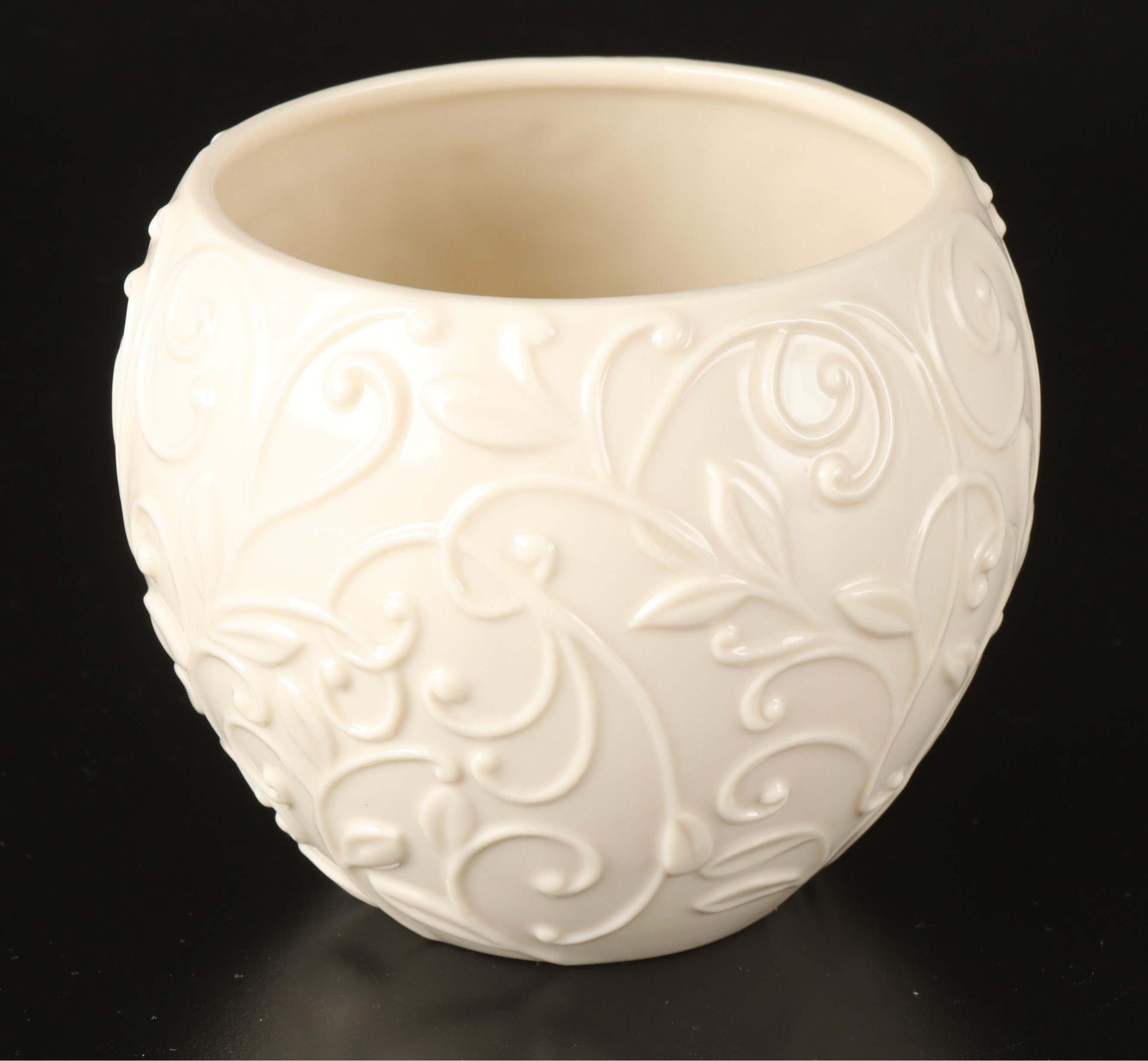 Lenox "Monticello" with Other Leaf-Shaped Dish and Vase