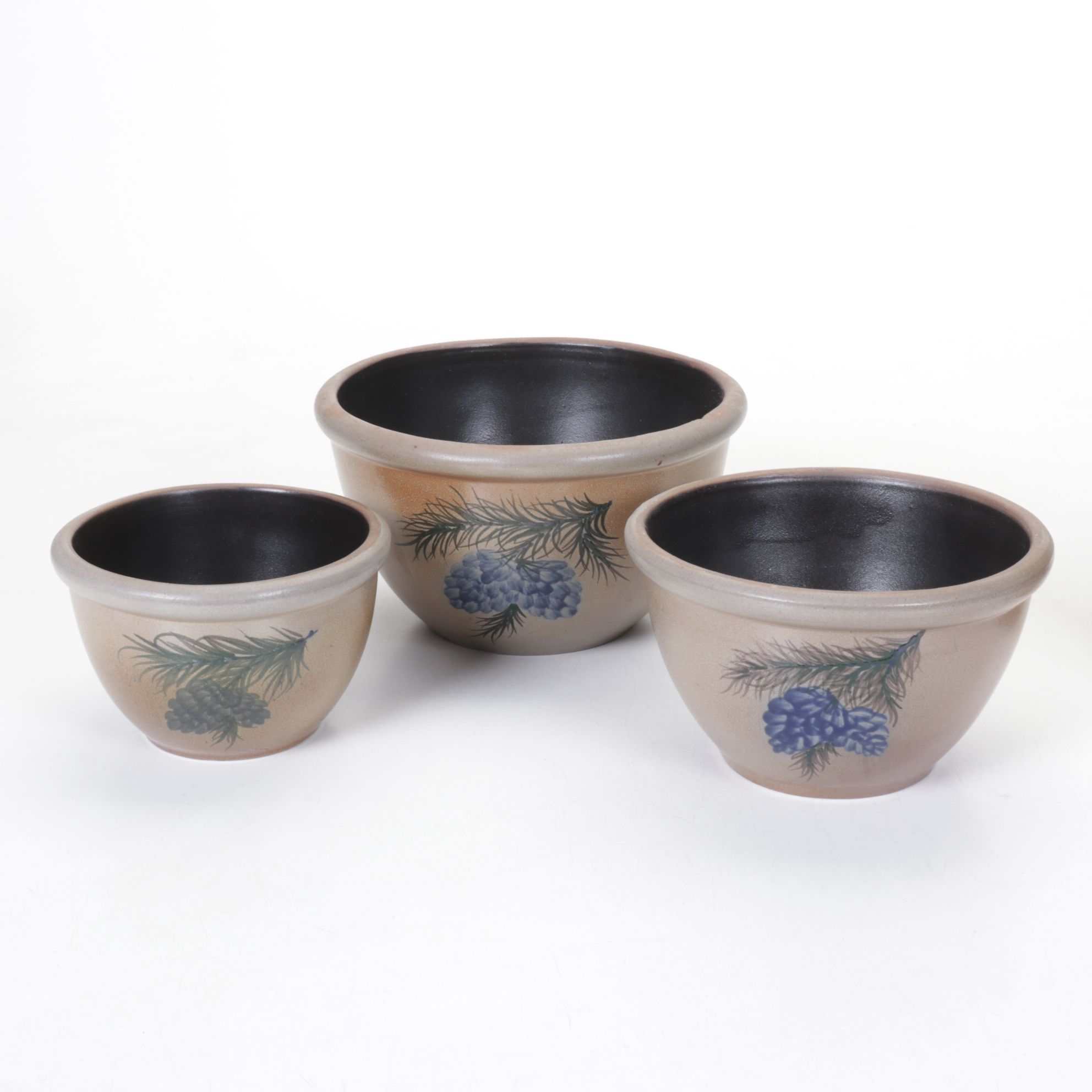 Rockdale Union Stoneware Bean Pot with Decorative Bowls