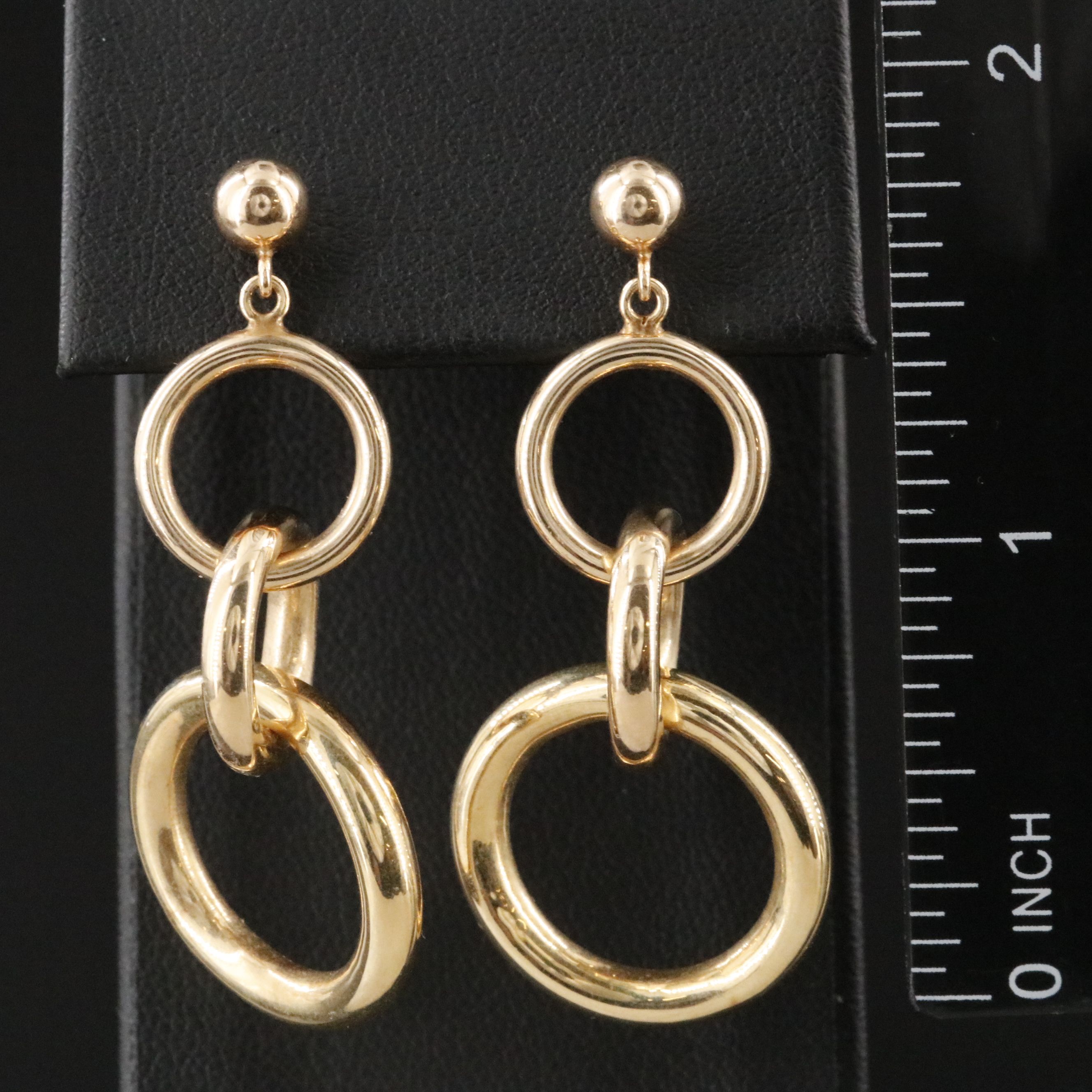 14K Graduated Circle Earrings