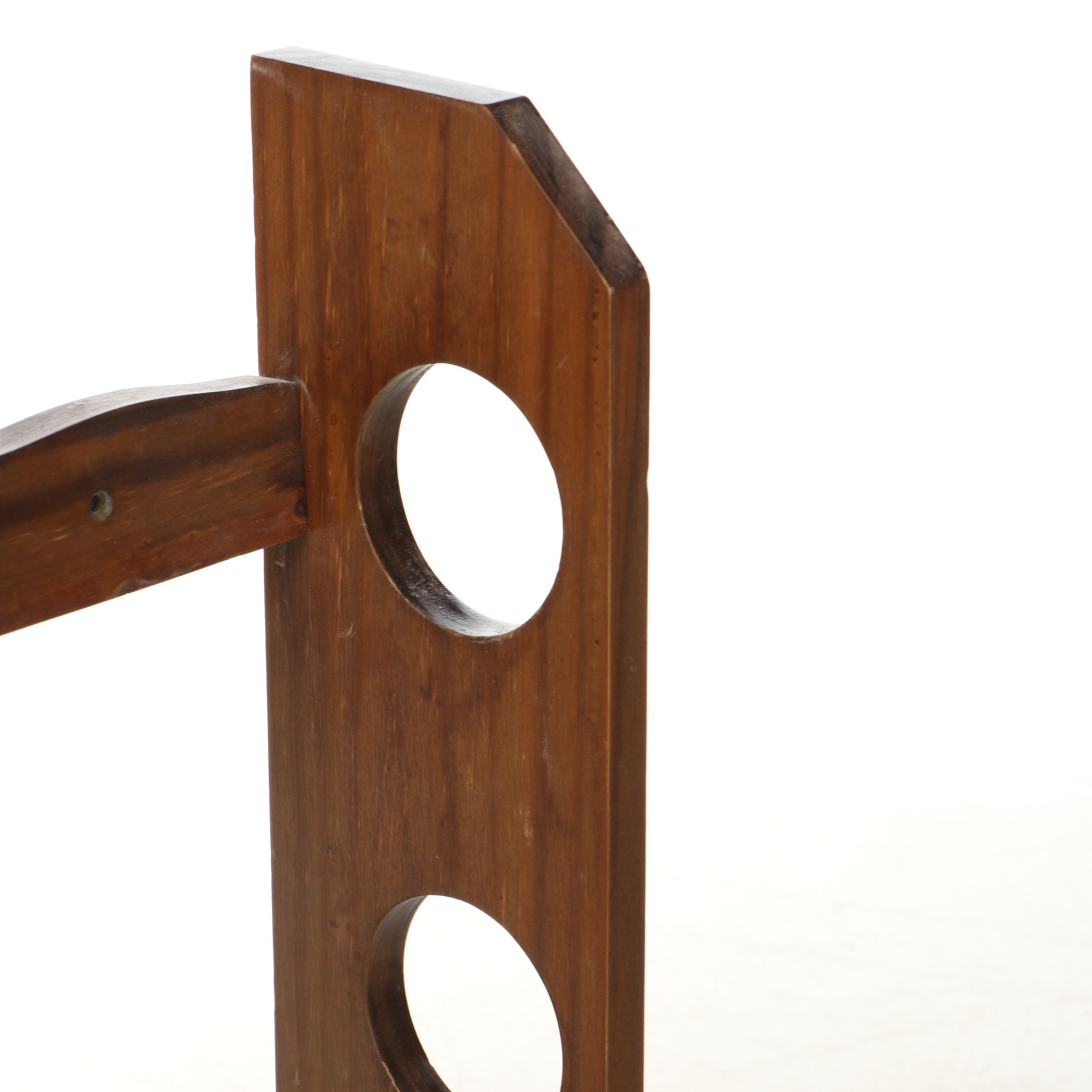 Four-Slot Wall Mount Gun Rack with Lockable Drawer