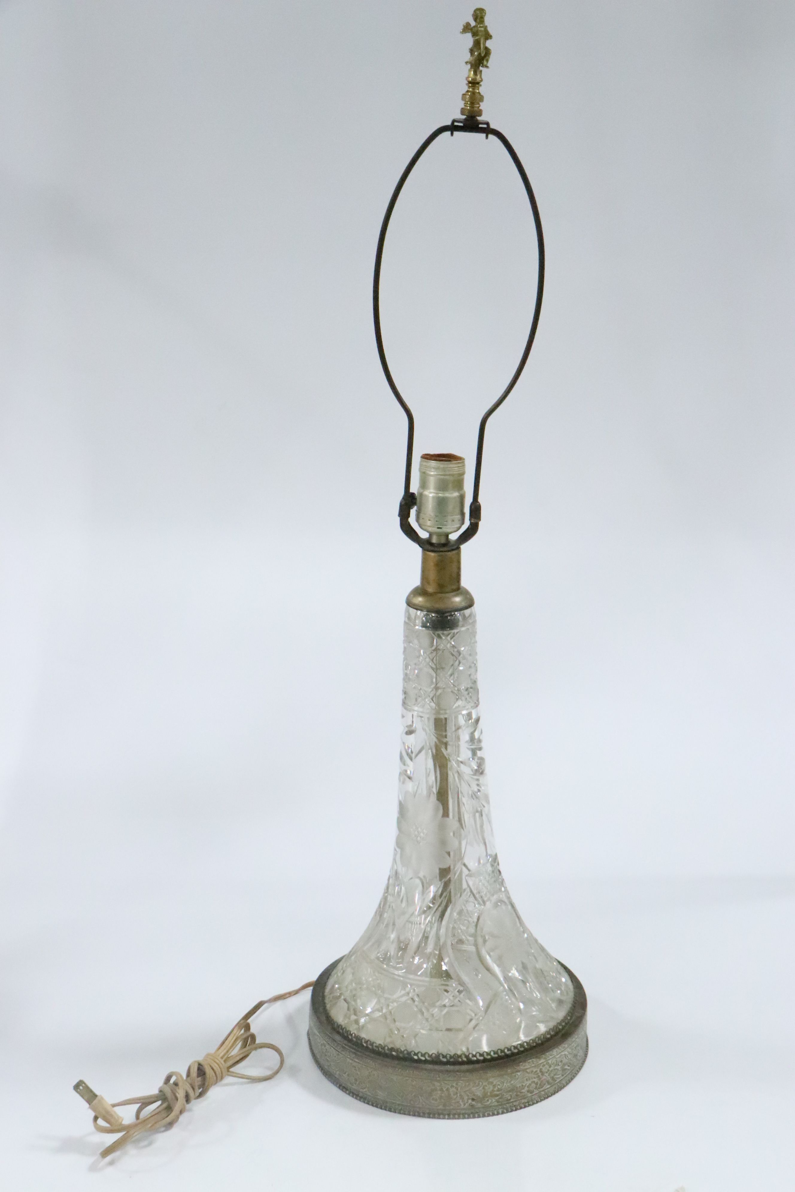 Victorian Style Brilliant Cut Tassel Shade Table Lamp