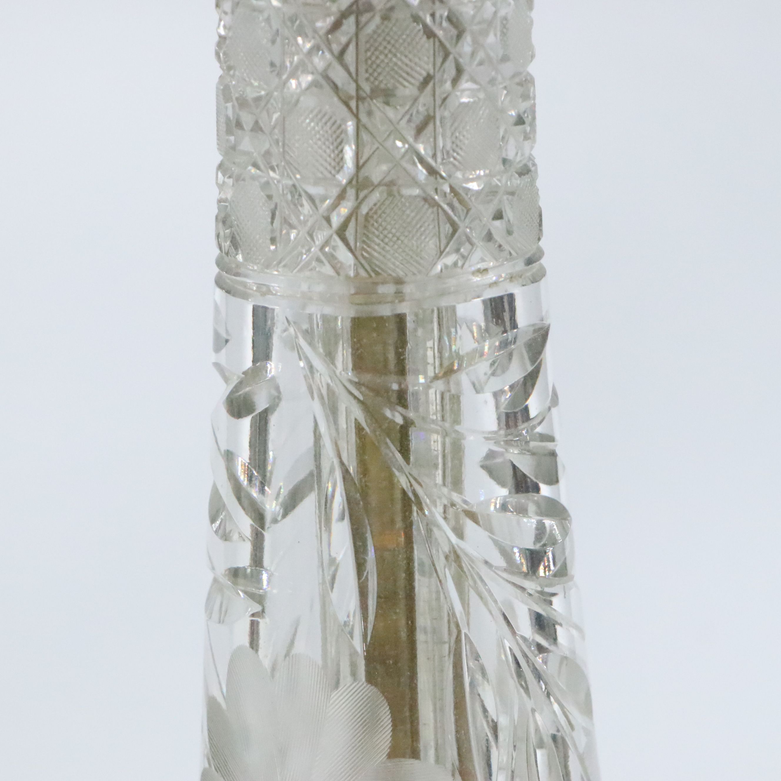 Victorian Style Brilliant Cut Tassel Shade Table Lamp