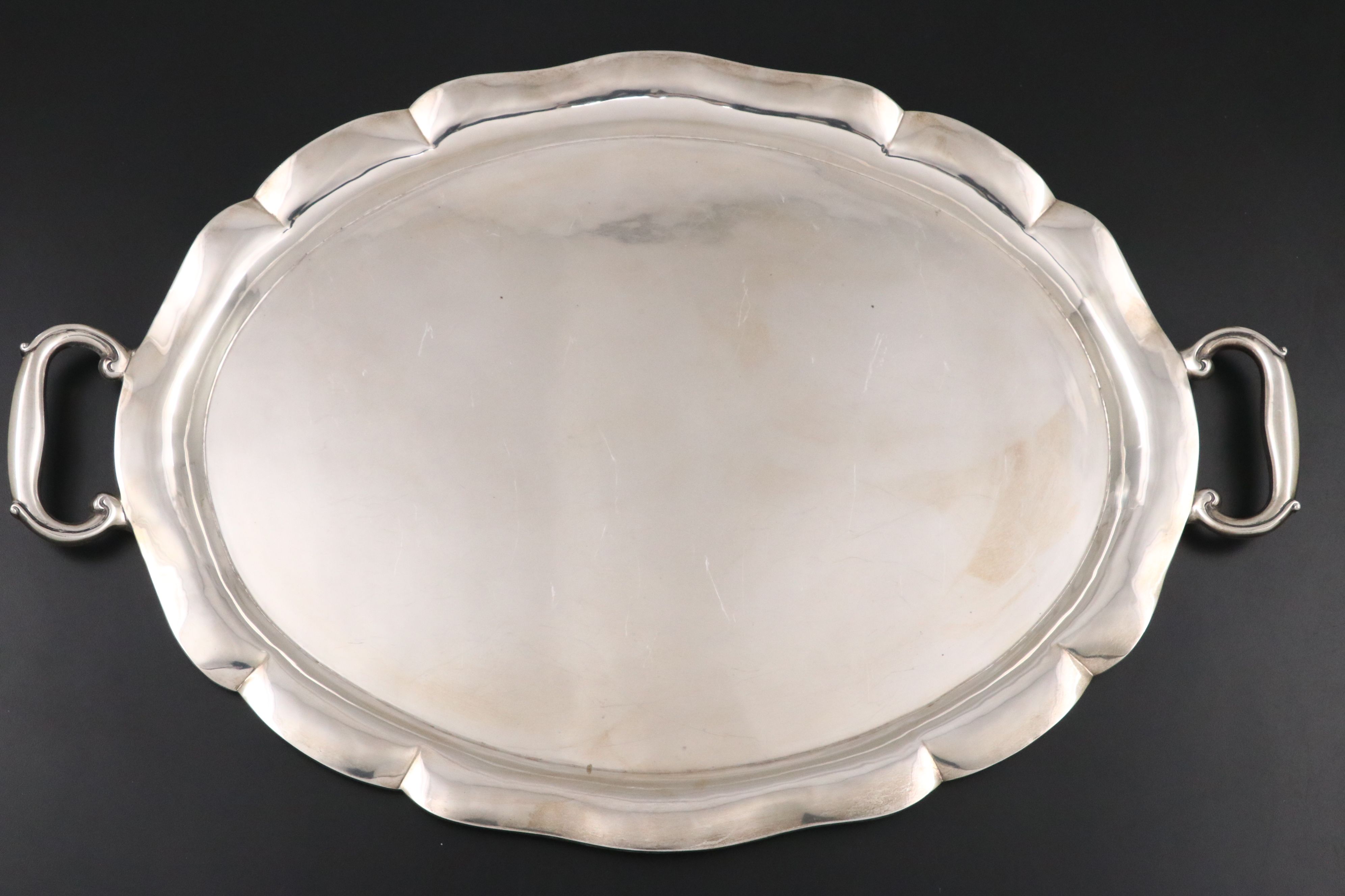 Salvador de la Serna Mexican Sterling Silver Tea and Coffee Service, Mid-20th C.