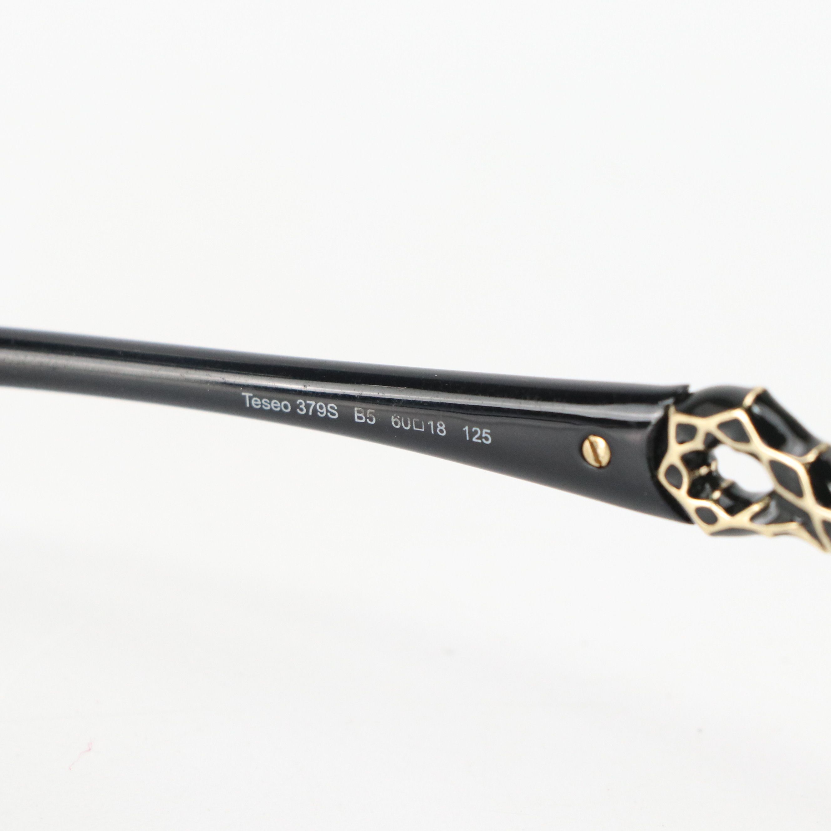 Roberto Cavalli Teseo 379S B5 Snake Embellished Round Sunglasses, With Case