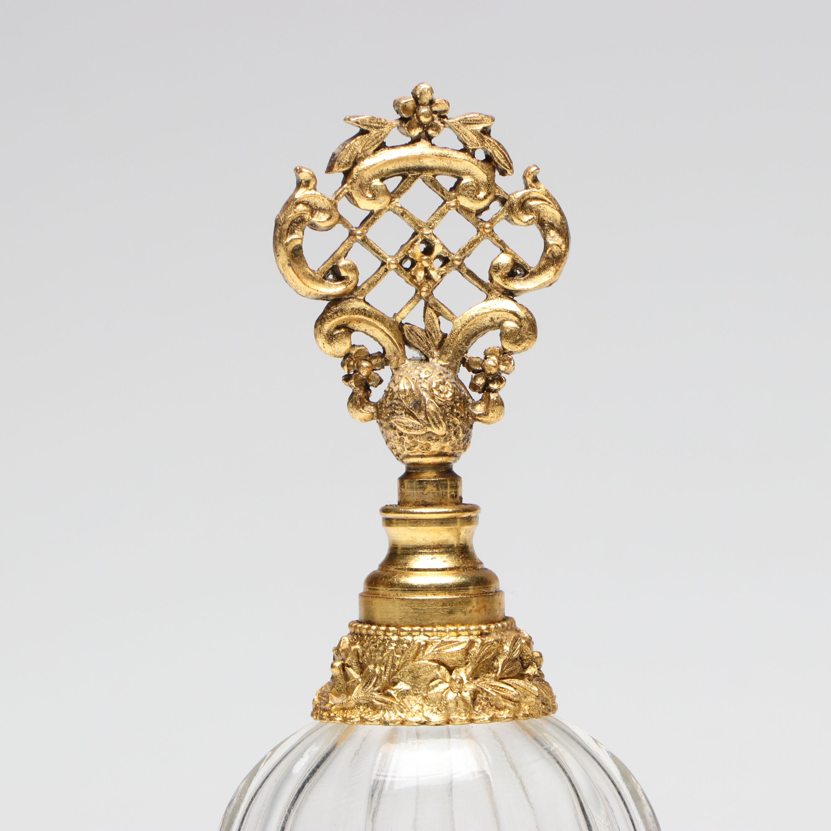 Gilt Ormolu Perfume Bottles with Mirrored Floral Vanity Tray, 20th Century
