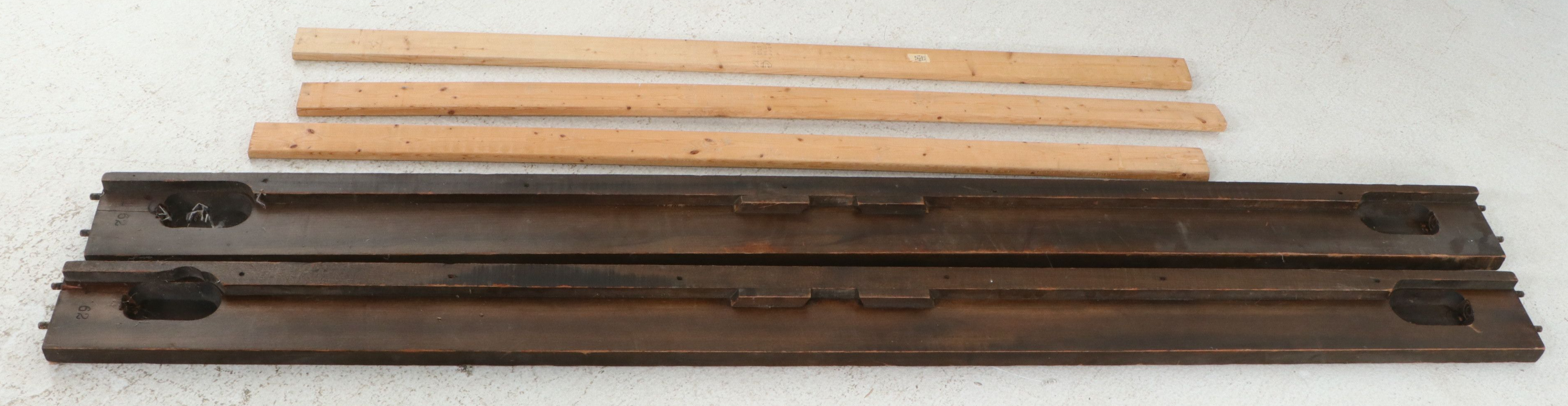 French Louis XV Style Mahogany Bed Frame with Marquetry, Early 20th Century