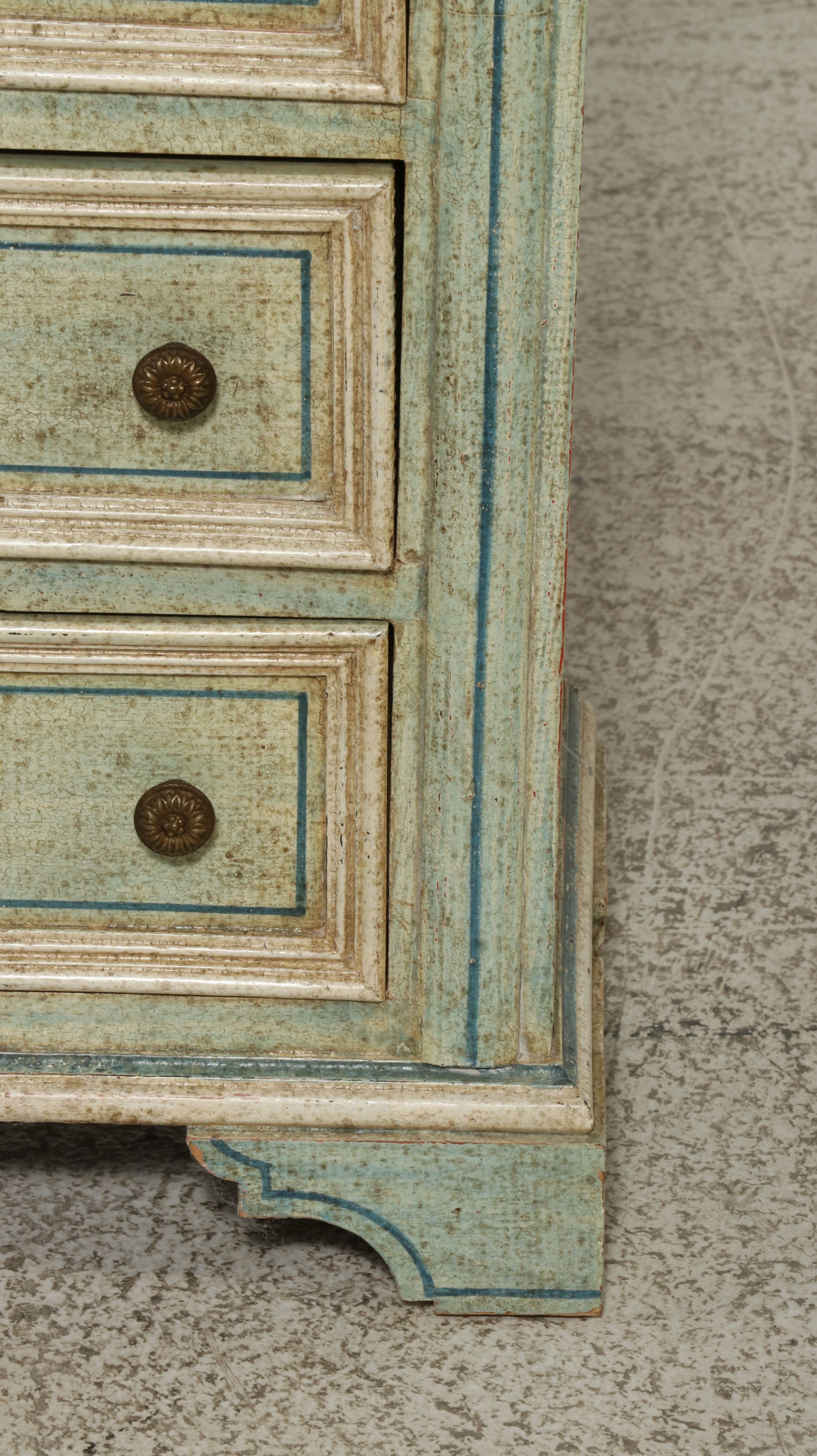 Italian Neoclassical Style Hand-Painted Distressed Seven-Drawer Semainier