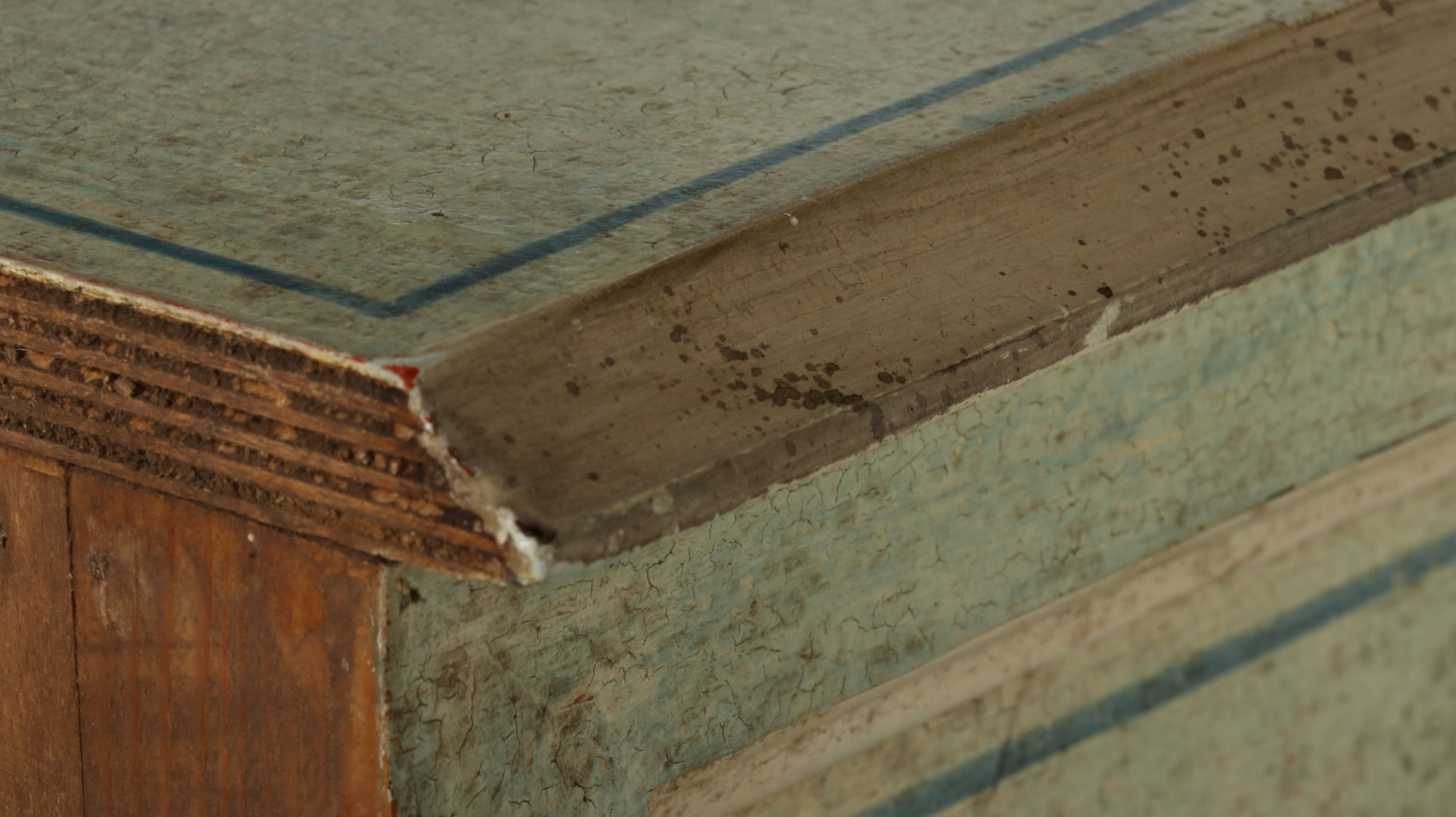 Italian Neoclassical Style Hand-Painted Distressed Seven-Drawer Semainier