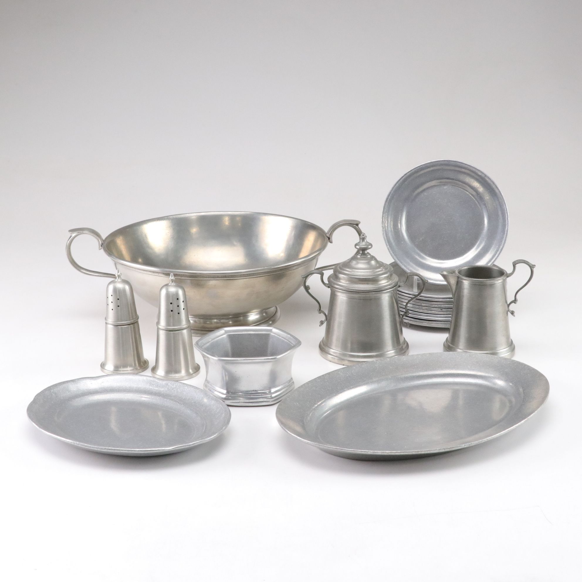 La Bottega del Peltro Centerpiece Bowl & Other Pewter Tableware