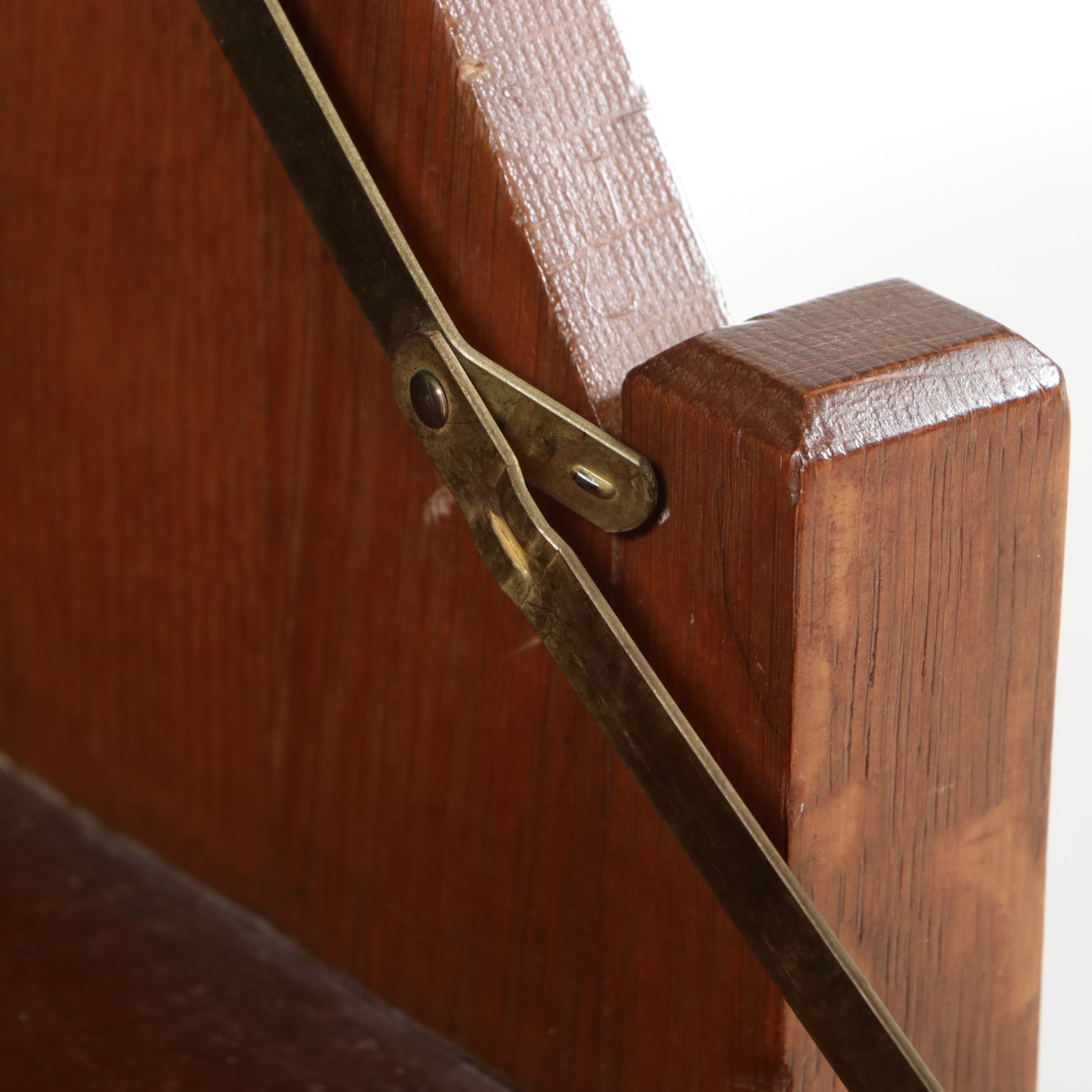 American Arts & Crafts Quartersawn Oak Slant-Front Desk, Early 20th Century
