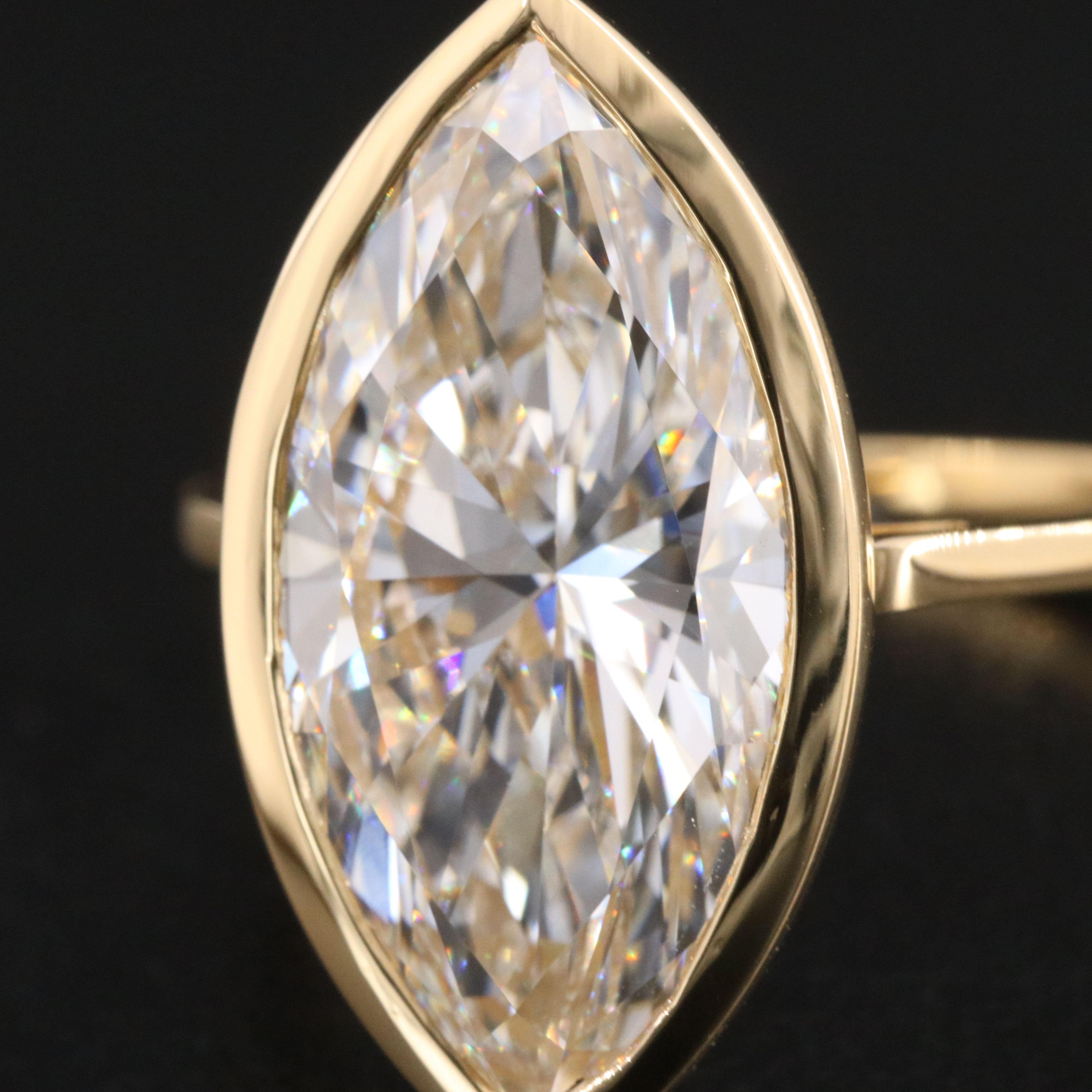 18K 7.00 CT Lab Grown Diamond Solitaire Ring with IGI Report