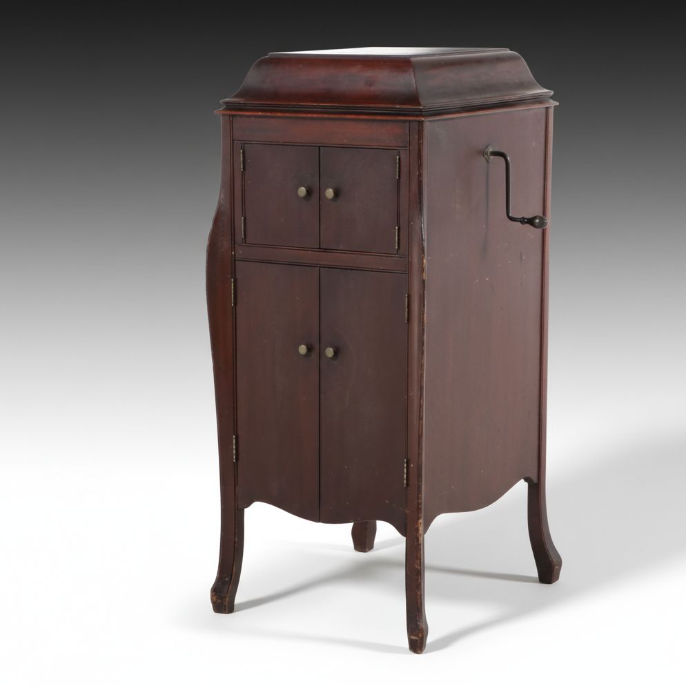 RCA Victor VV-X Enclosed Floor Cabinet Phonograph, circa 1915