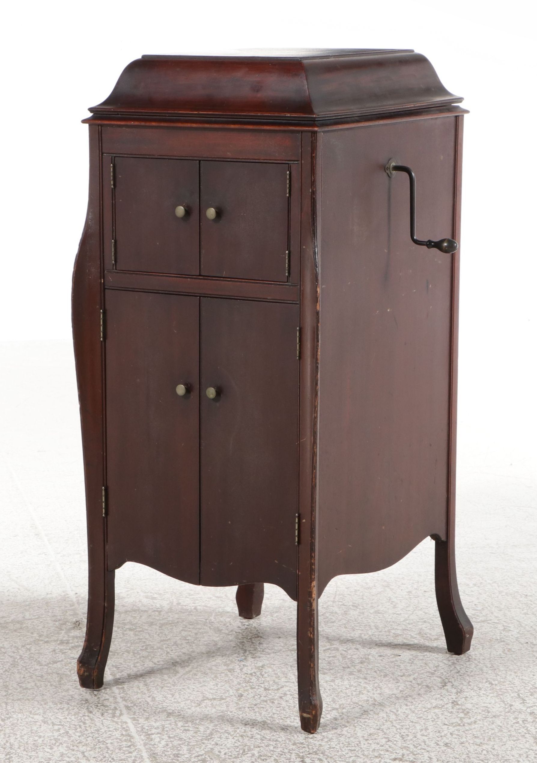 RCA Victor VV-X Enclosed Floor Cabinet Phonograph, circa 1915