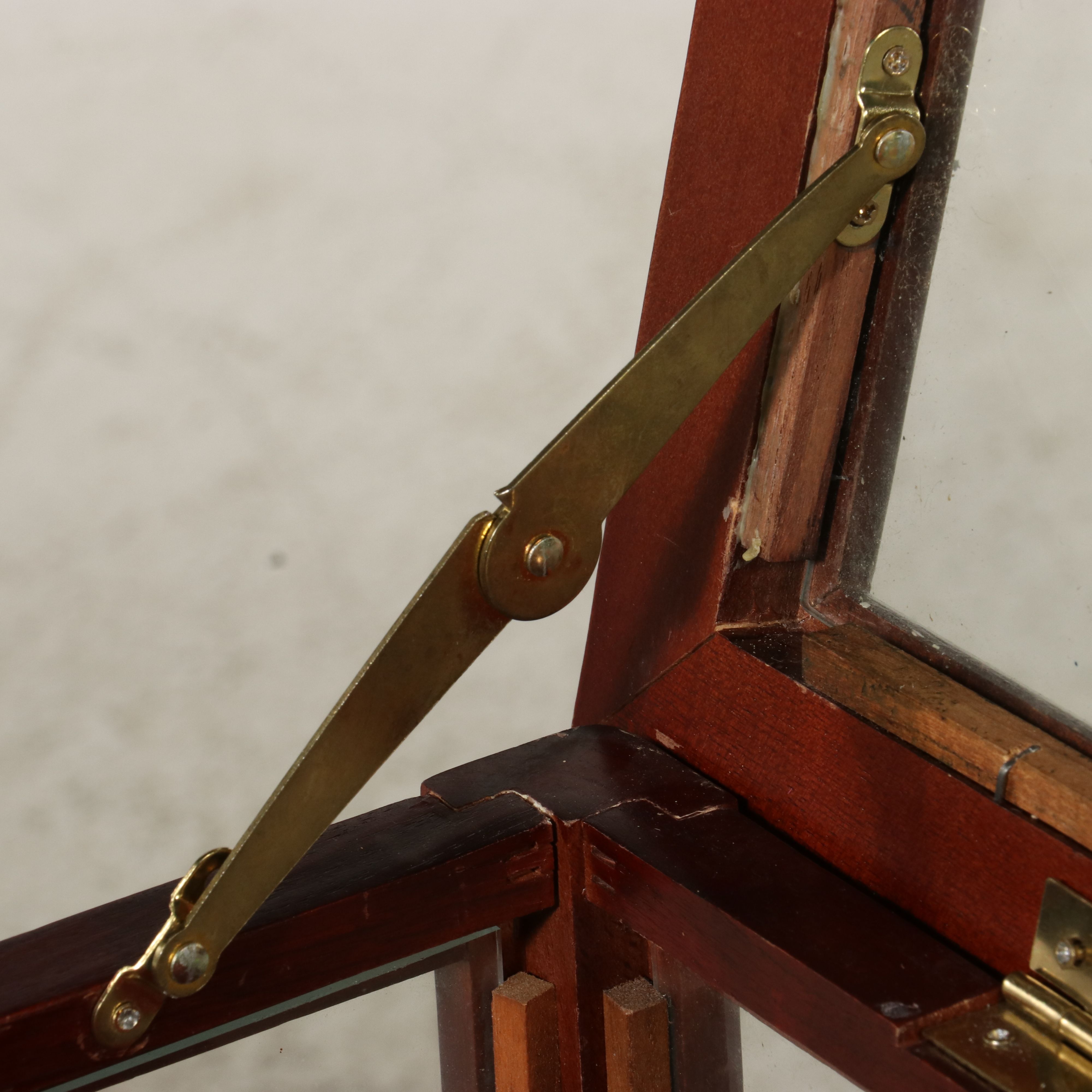 Pair of Queen Anne Style Mahogany Bijouterie Tables