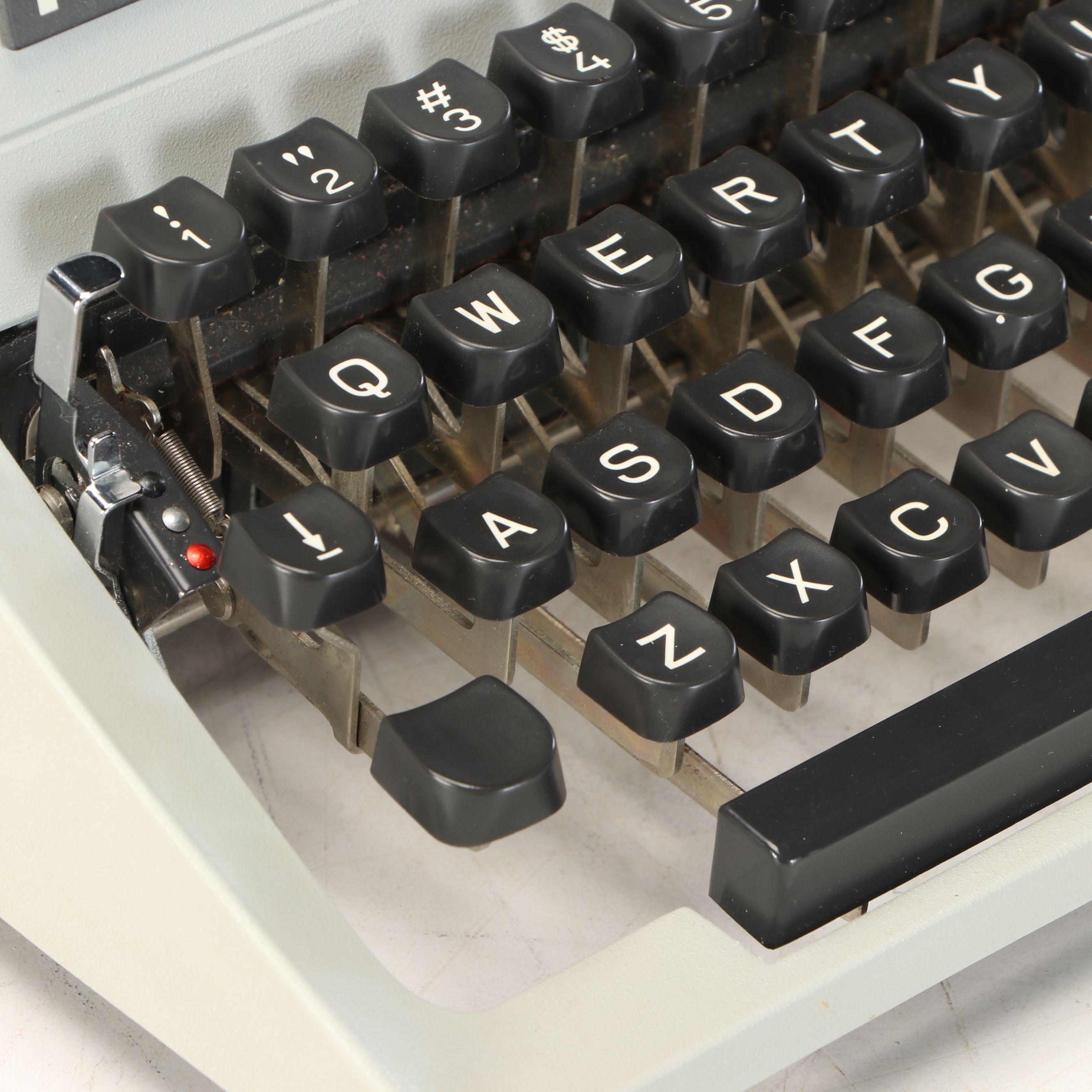 Facit TP2 Portable Typewriter in Case