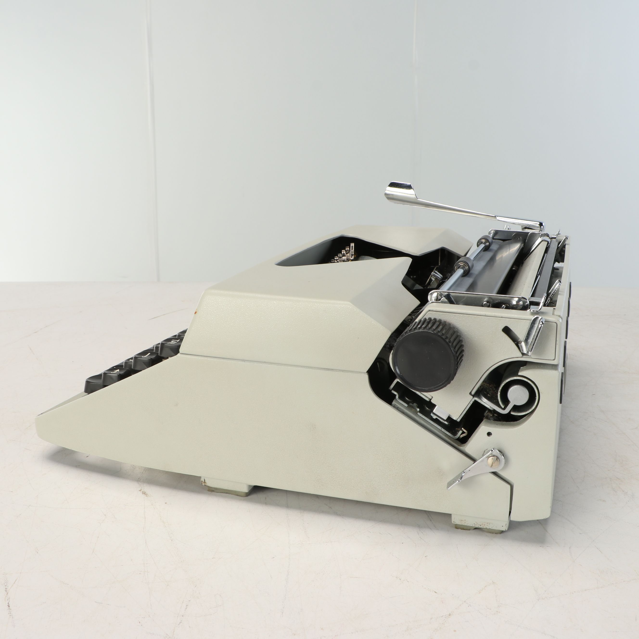 Facit TP2 Portable Typewriter in Case