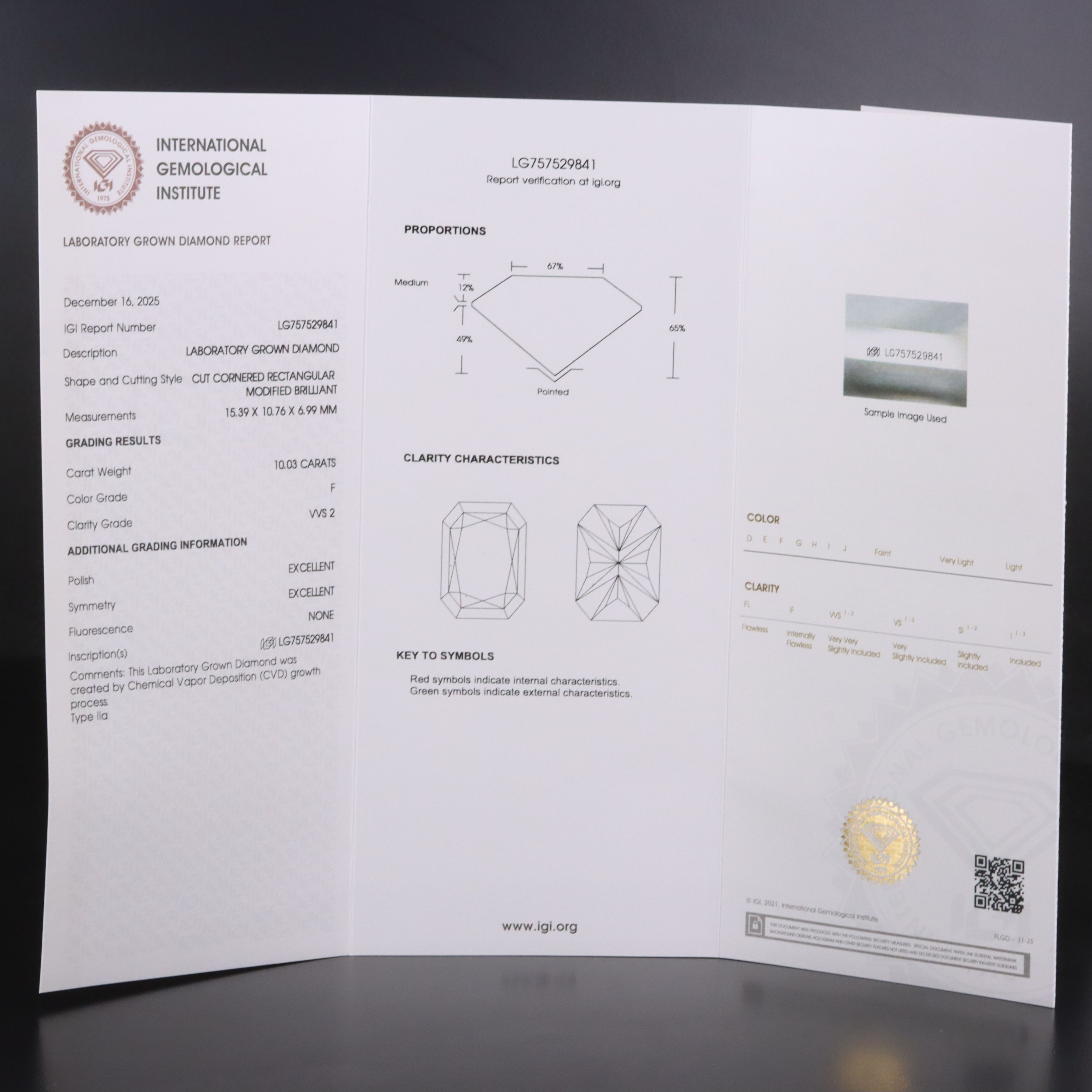 14K 10.03 CT Lab Grown Diamond Solitaire Ring with IGI Report