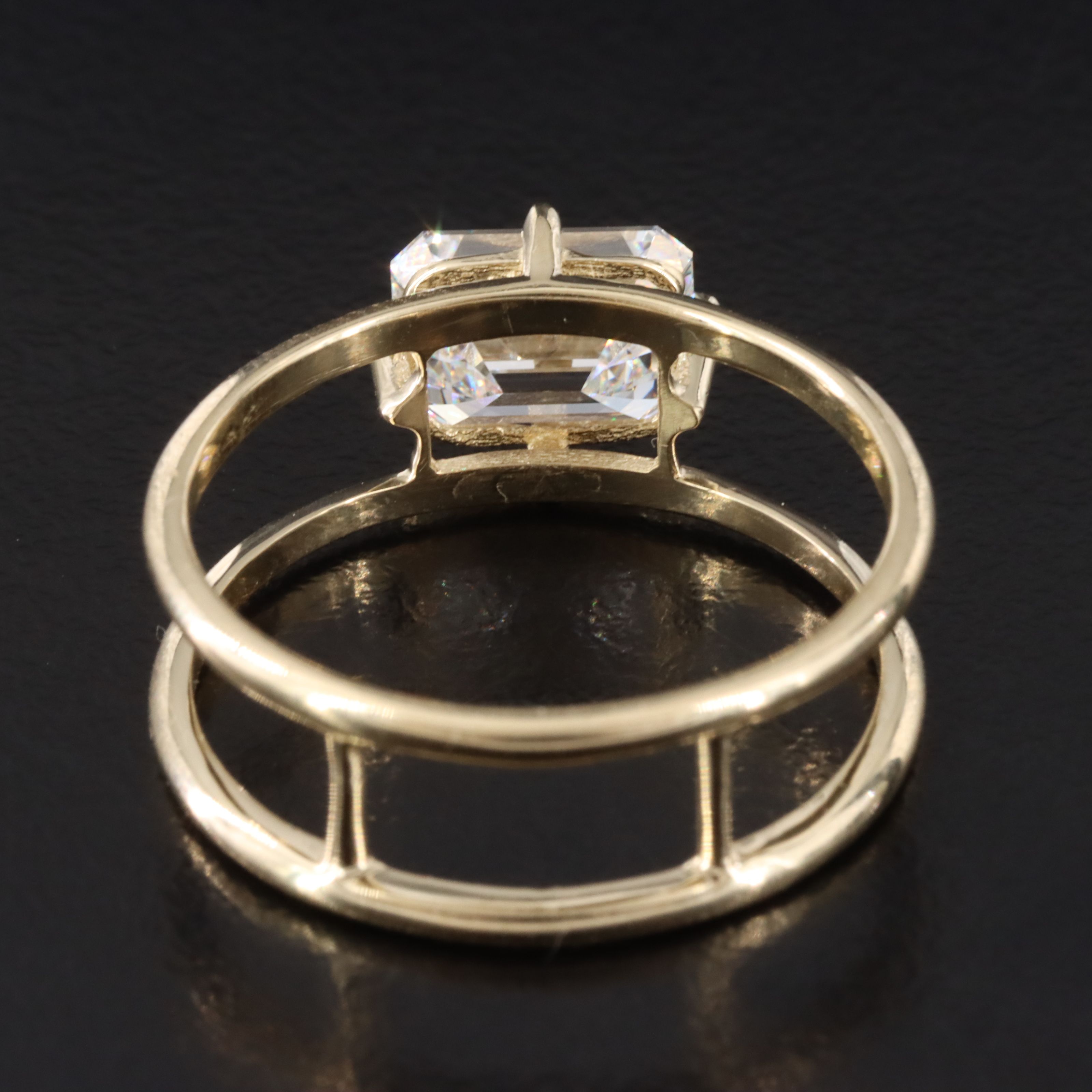 14K 2.00 CT Lab Grown Diamond Ring with IGI Report