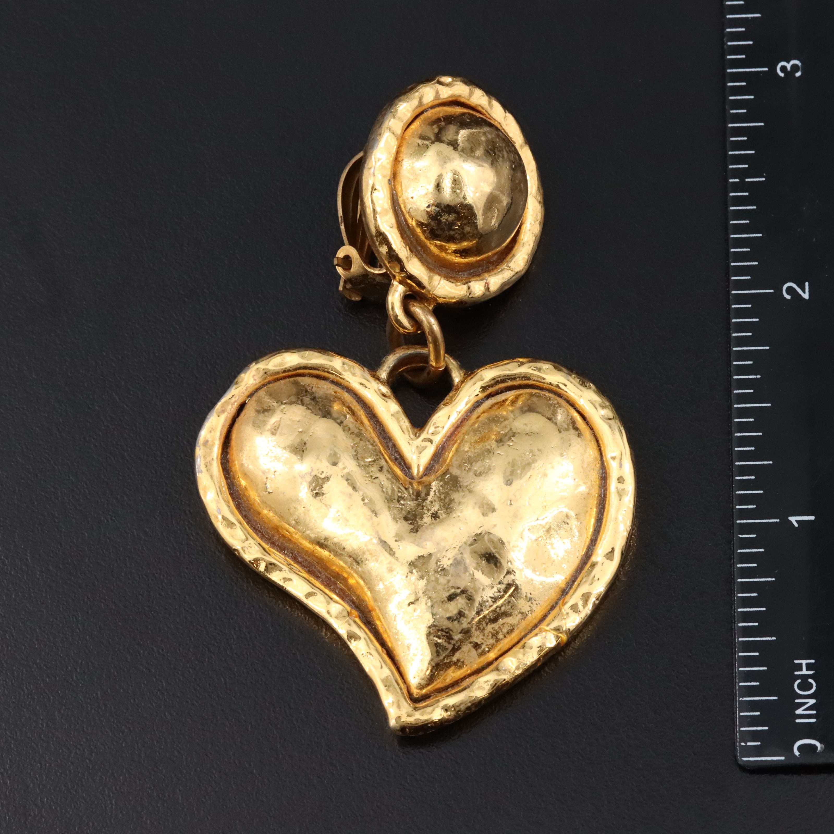 Edouard Rambaud Hearts Featured in Earring Collection