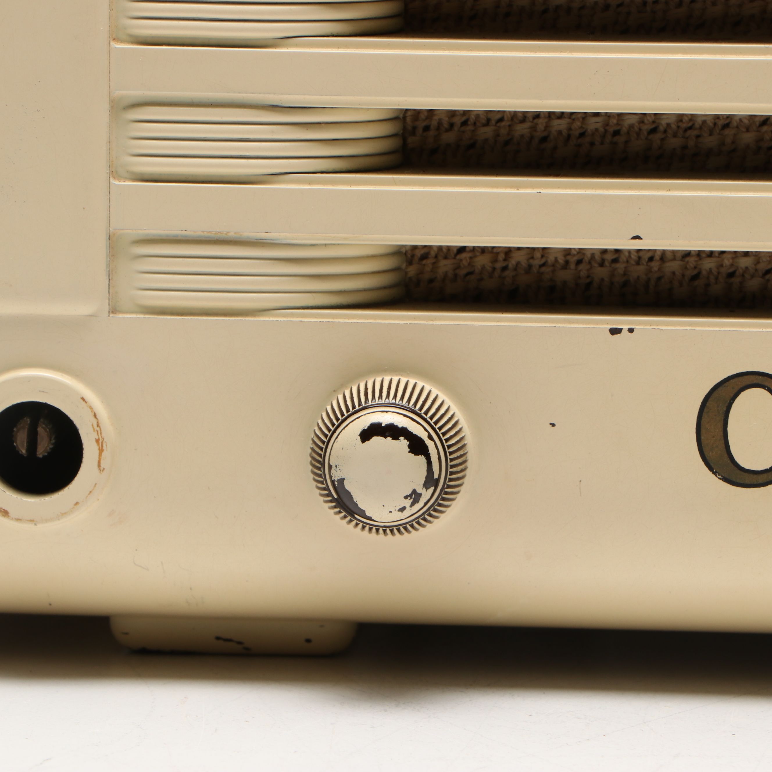 Warwick Clarion Table-Top Tube Radio, Mid-Century