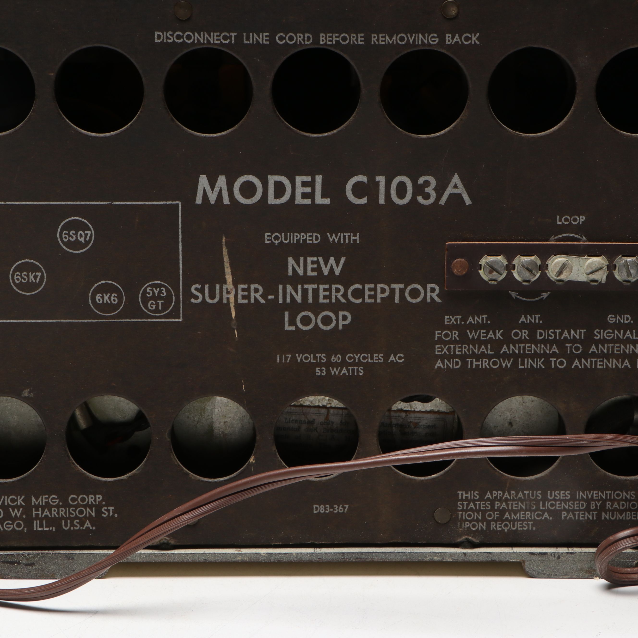 Warwick Clarion Table-Top Tube Radio, Mid-Century