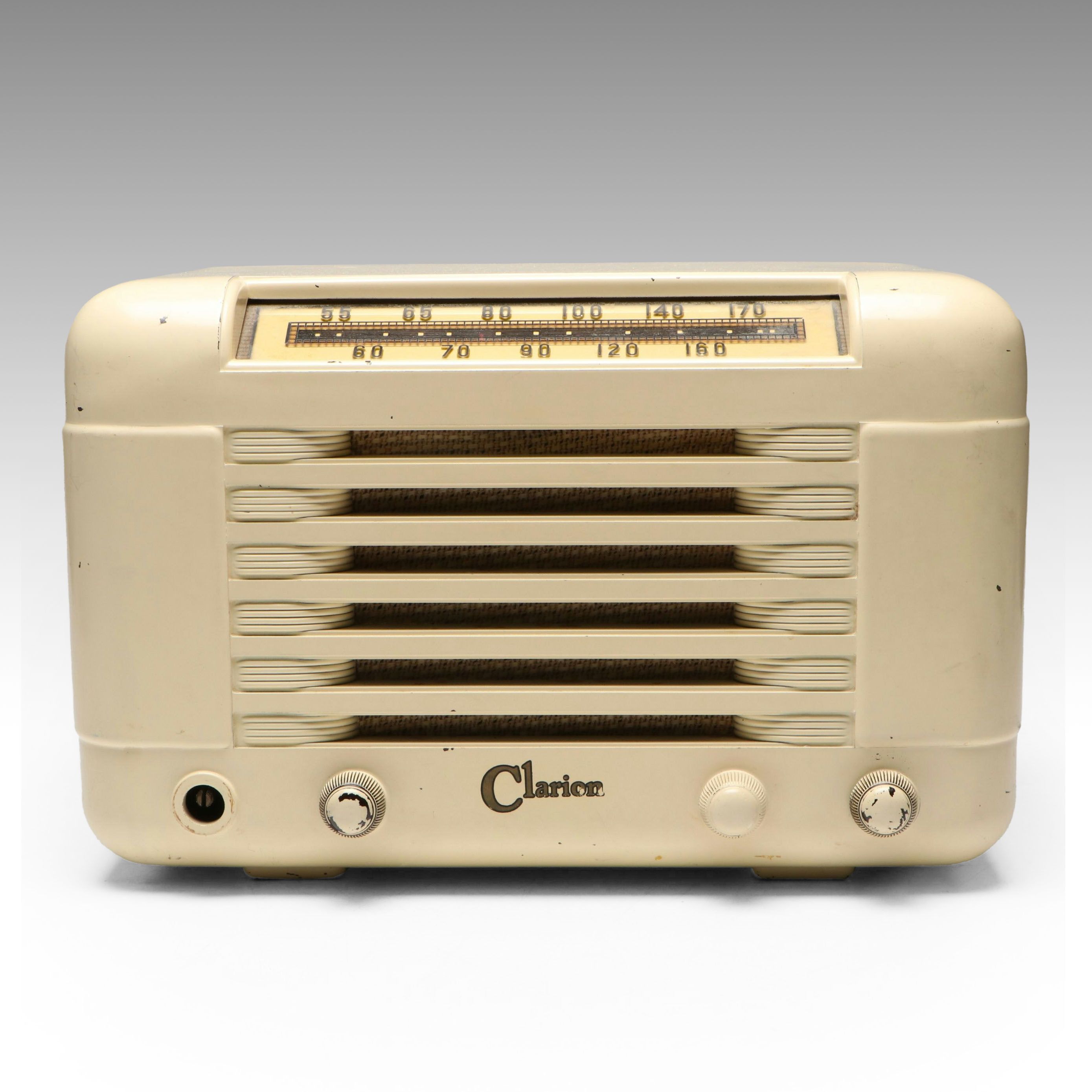 Warwick Clarion Table-Top Tube Radio, Mid-Century