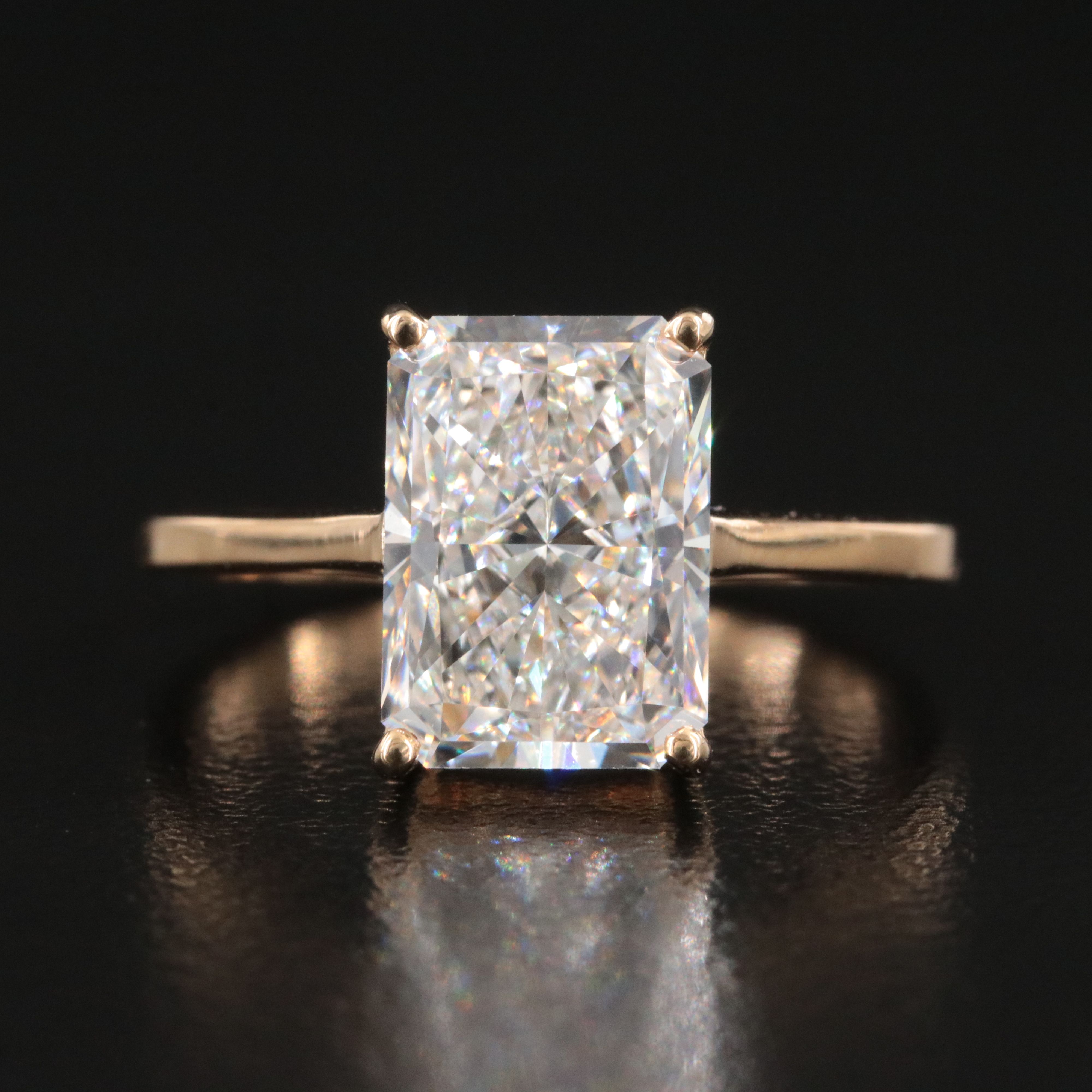 18K 3.02 CT Lab Grown Diamond Solitaire Ring with IGI Report