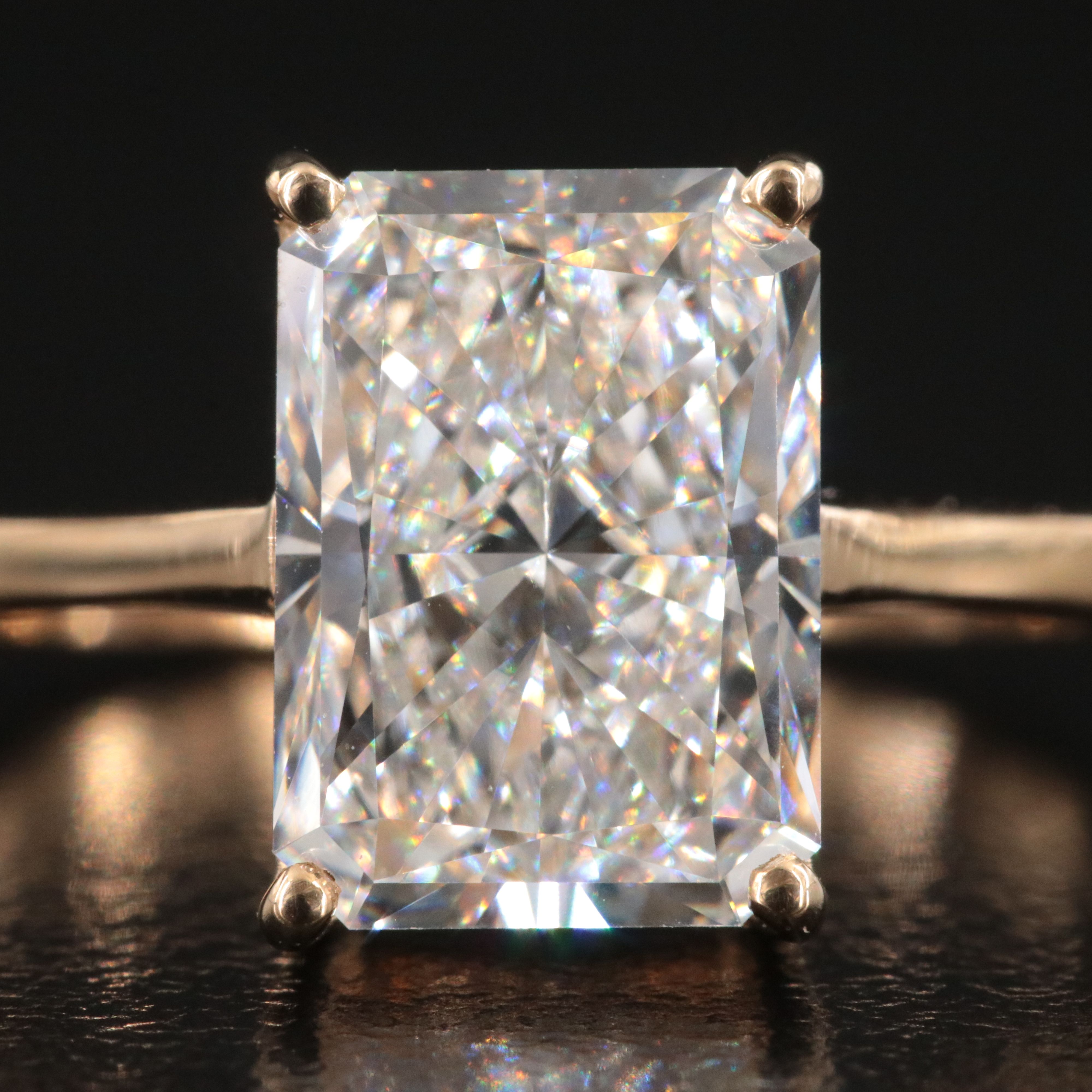 18K 3.02 CT Lab Grown Diamond Solitaire Ring with IGI Report