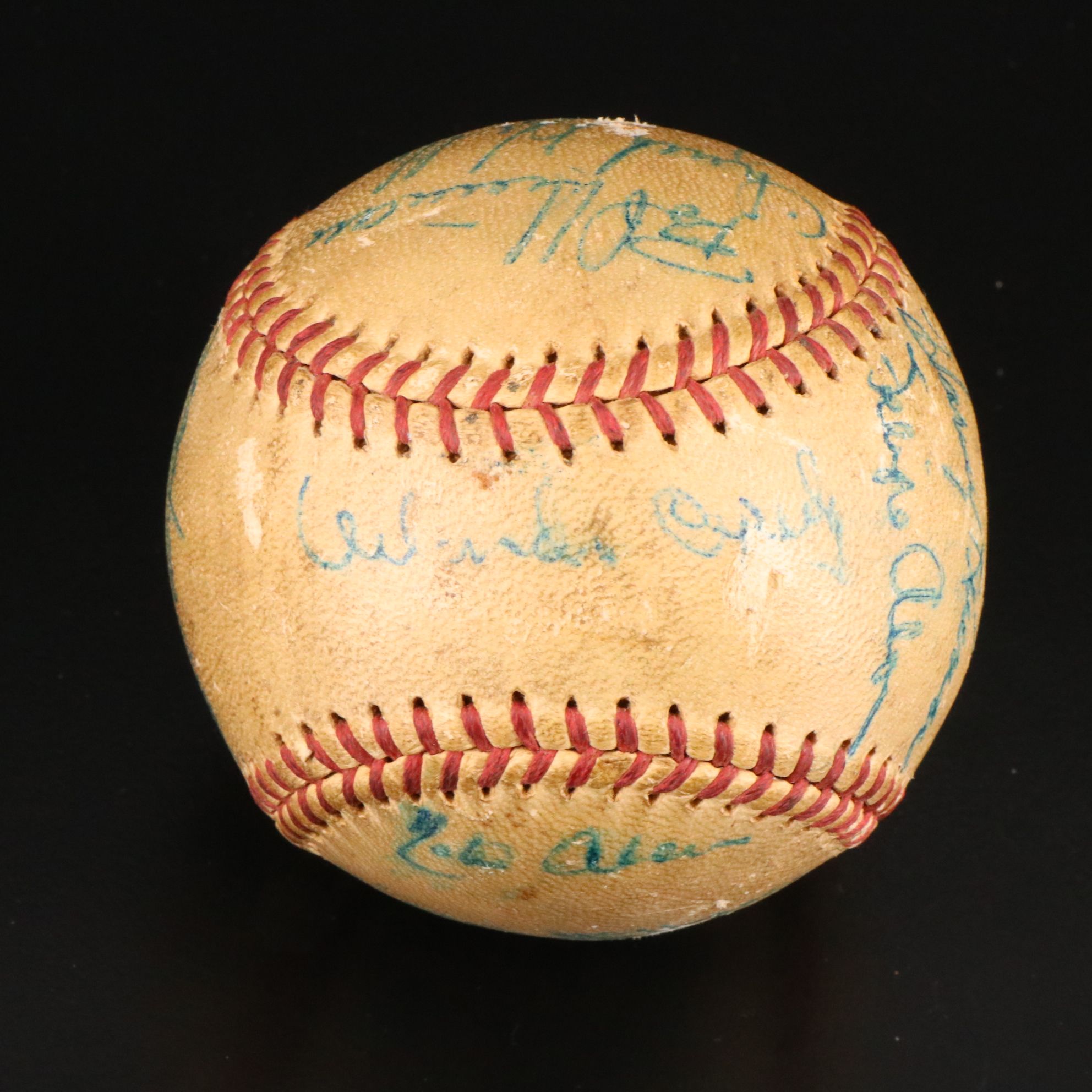 1962 San Francisco Giants Team Signed Baseball with Willie Mays & Willie McCovey