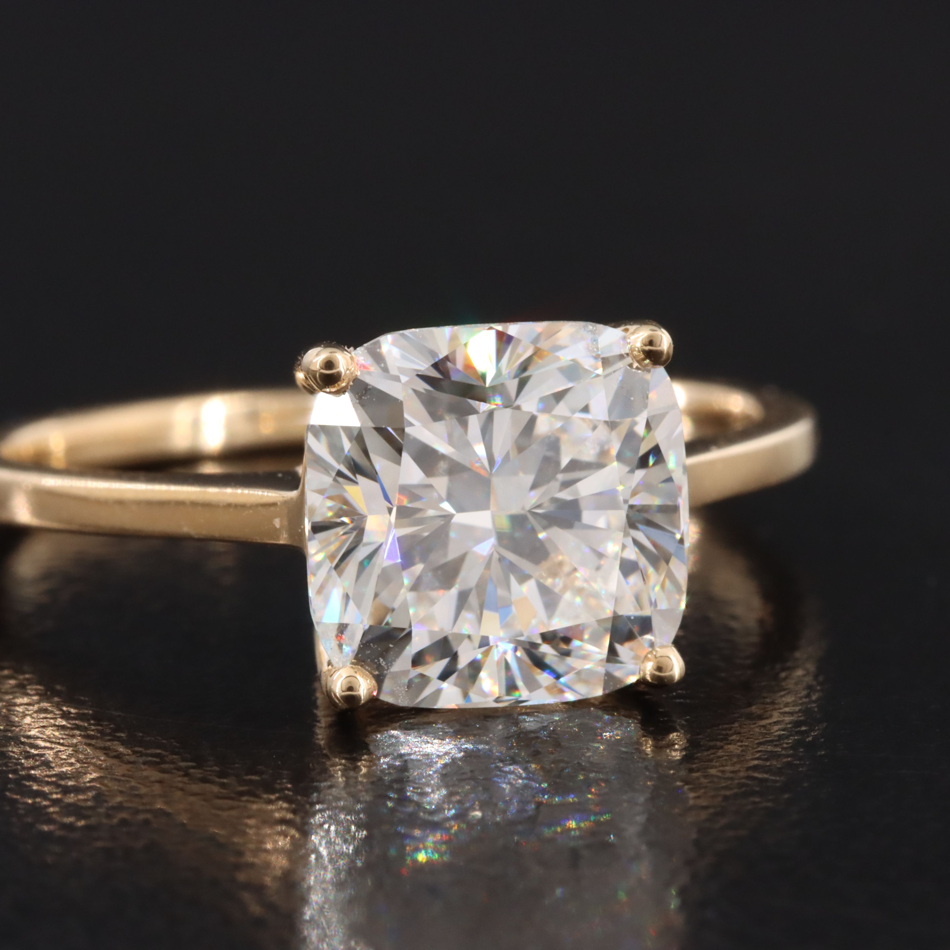 18K 2.84 CT Lab Grown Diamond Solitaire Ring with IGI Report