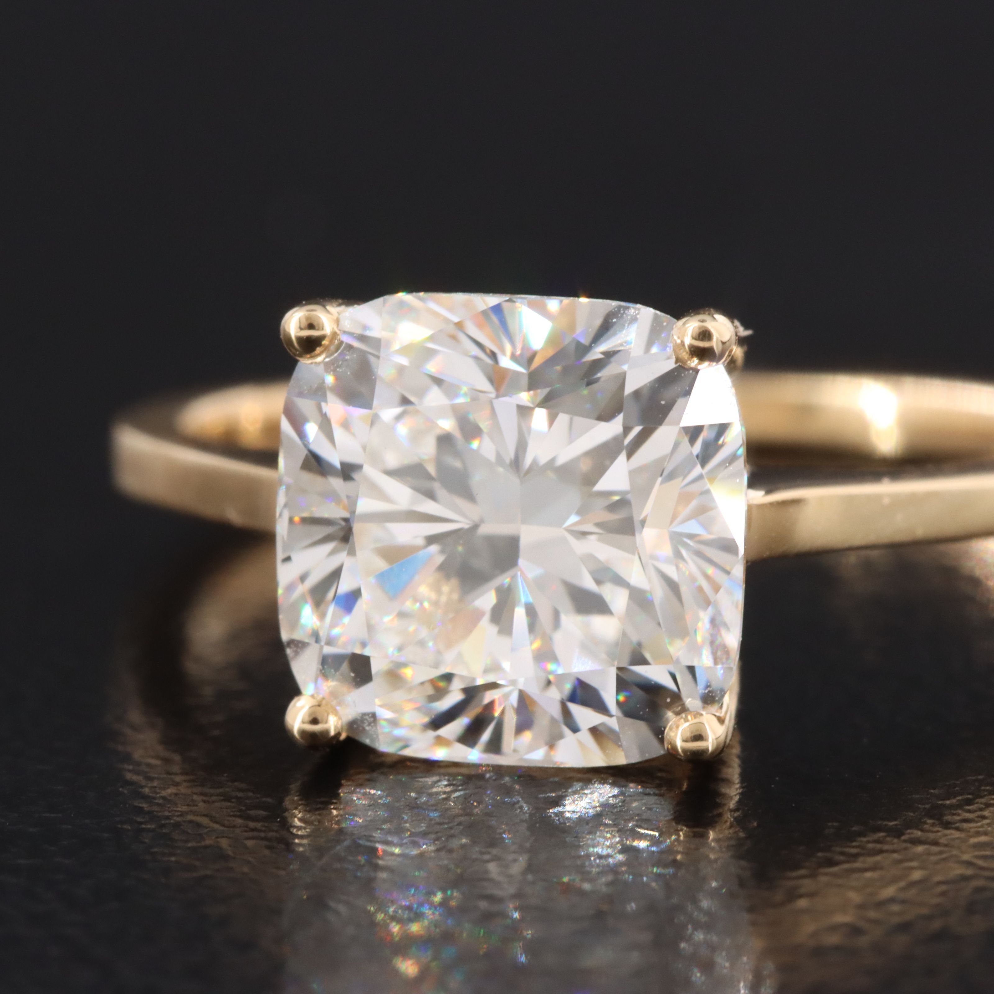 18K 2.84 CT Lab Grown Diamond Solitaire Ring with IGI Report