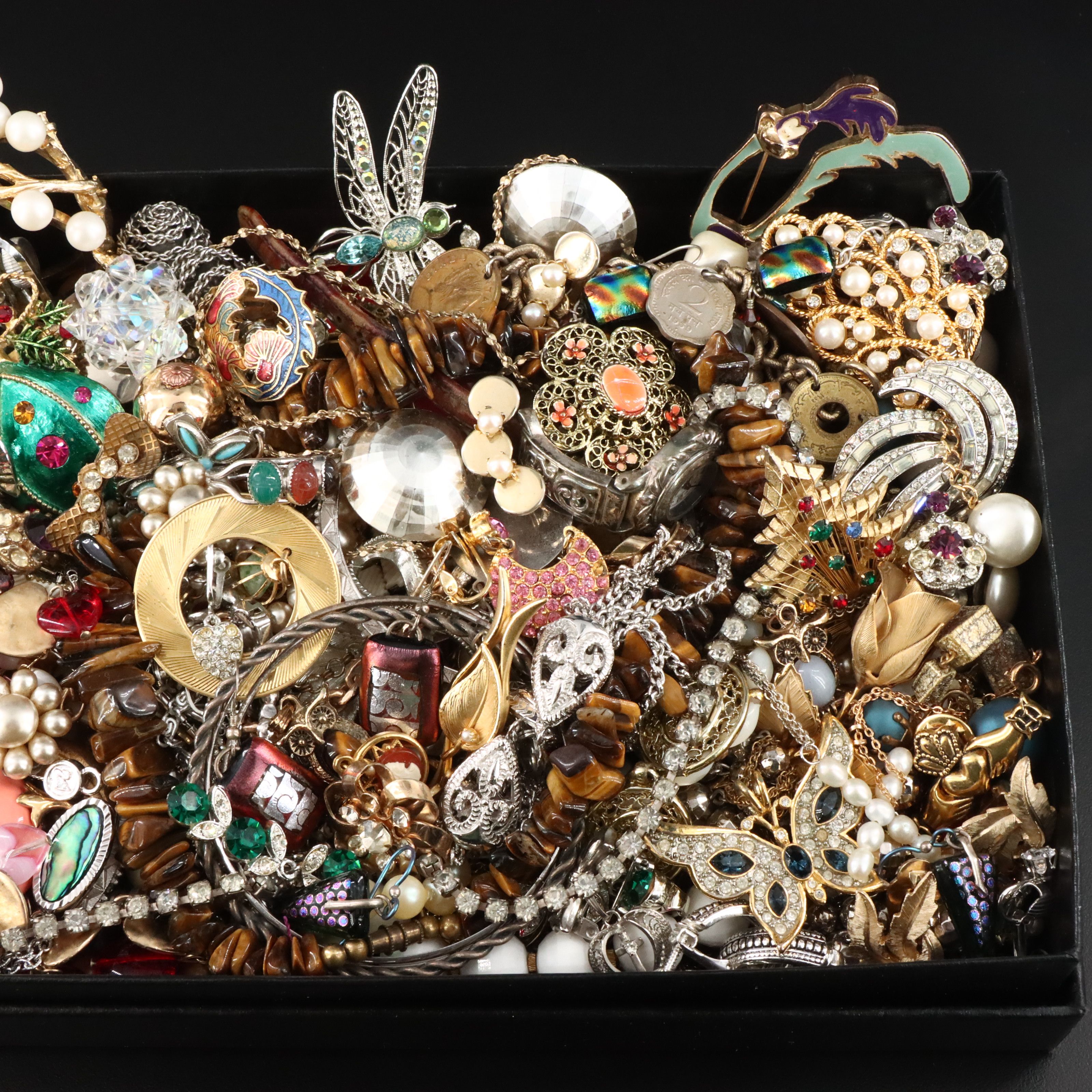 Uncommon Discoveries: Jewelry Collection