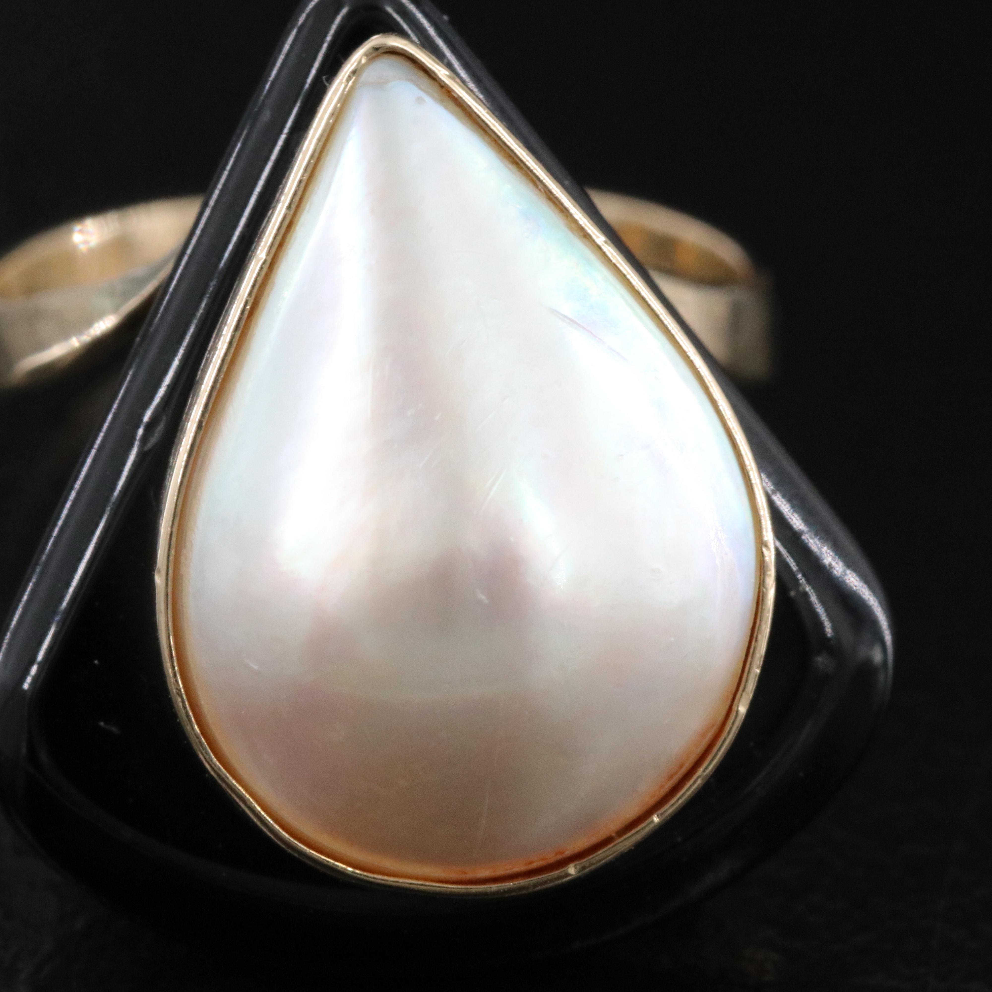 14K Mabé Pearl and Black Onyx Ring