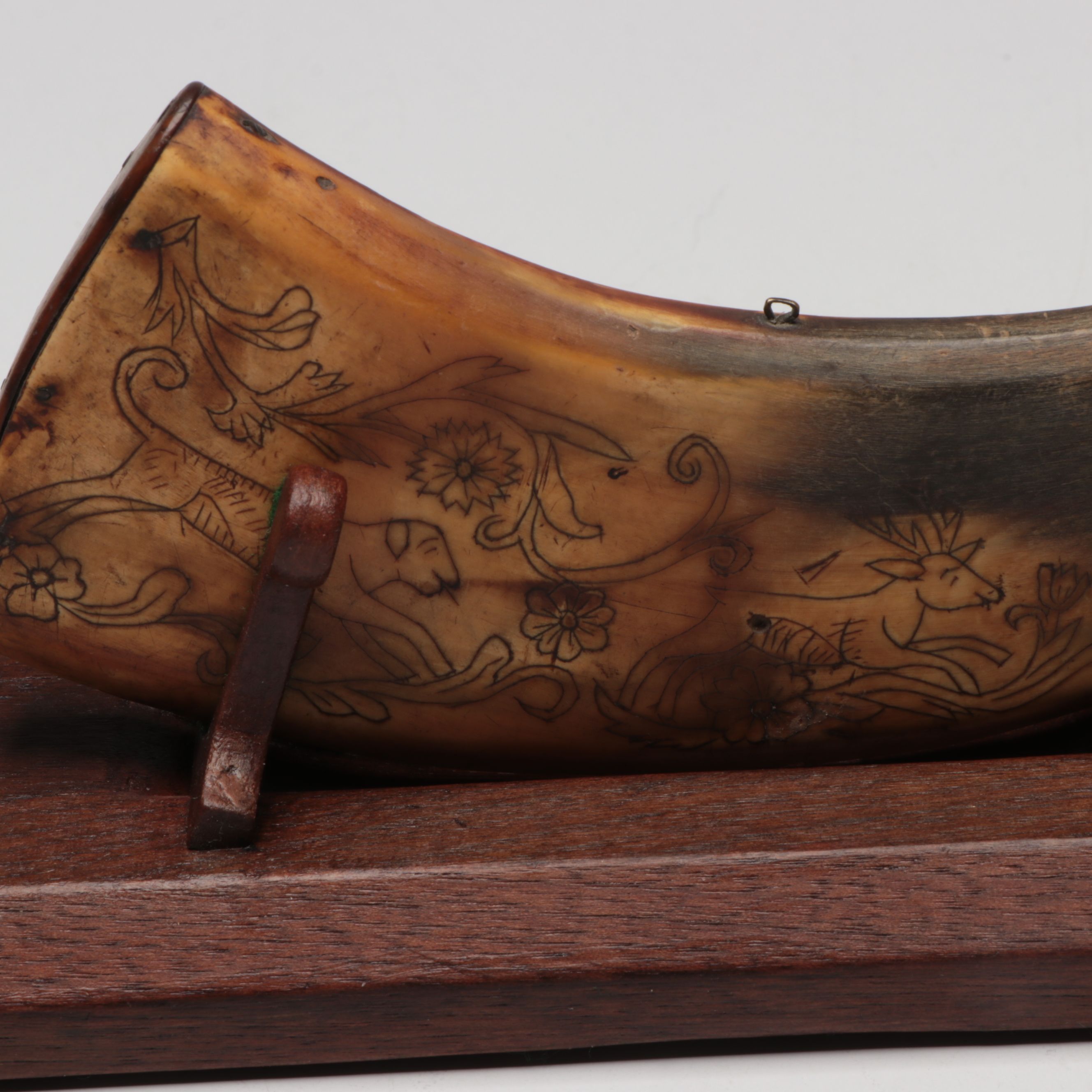 Folk Art Hand-Carved Scrimshaw Powder Horn